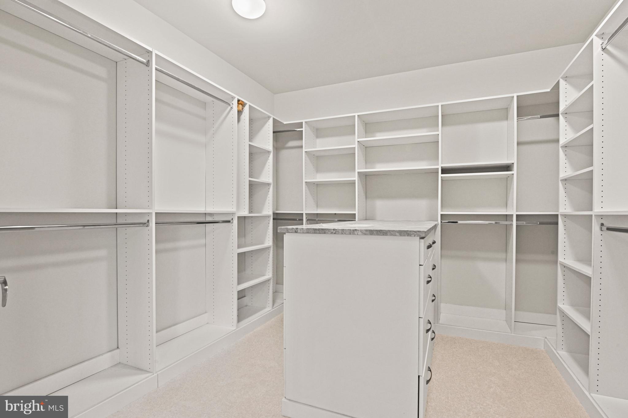 PROVIDENCE FOREST - Residential