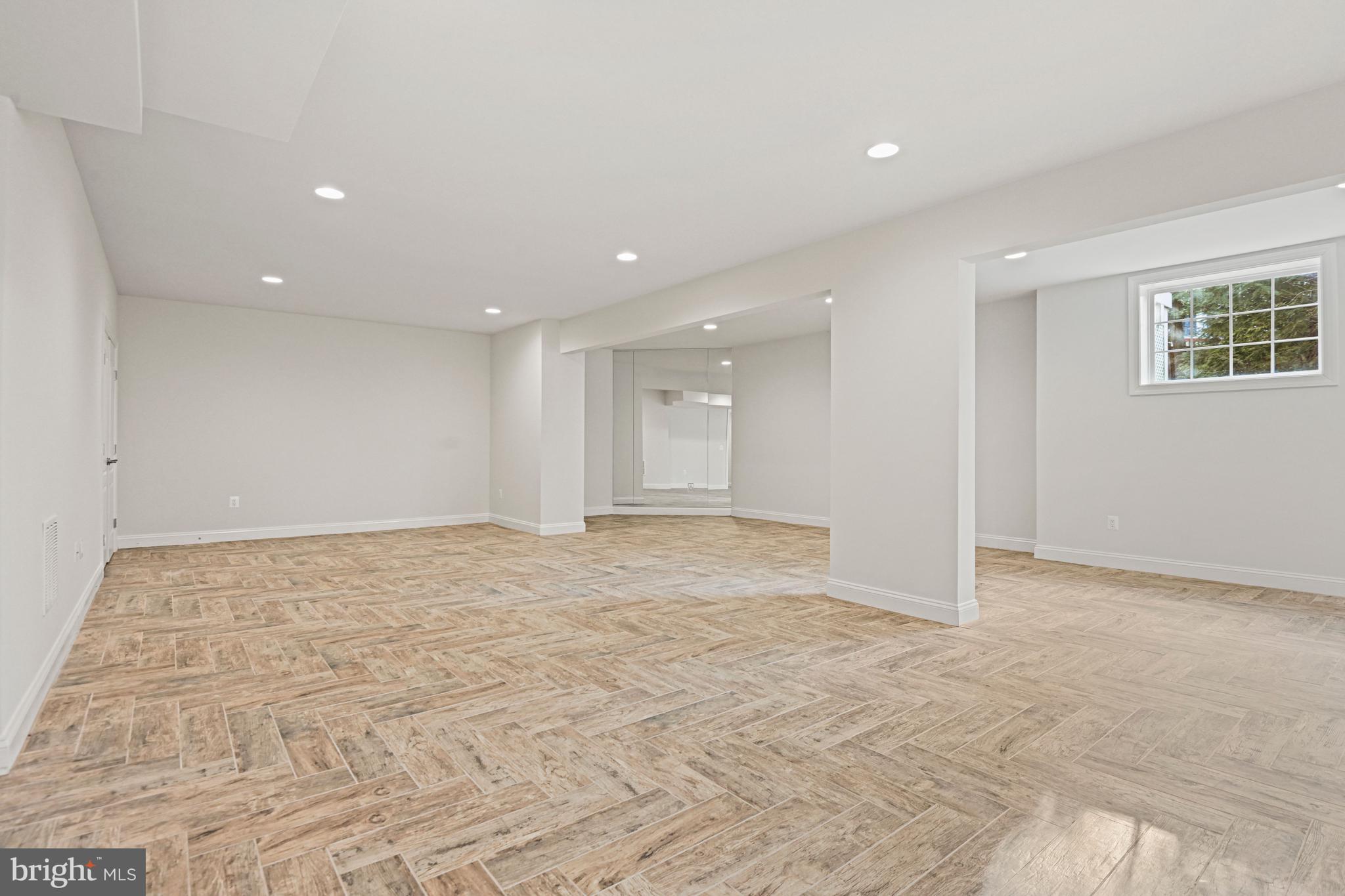 PROVIDENCE FOREST - Residential