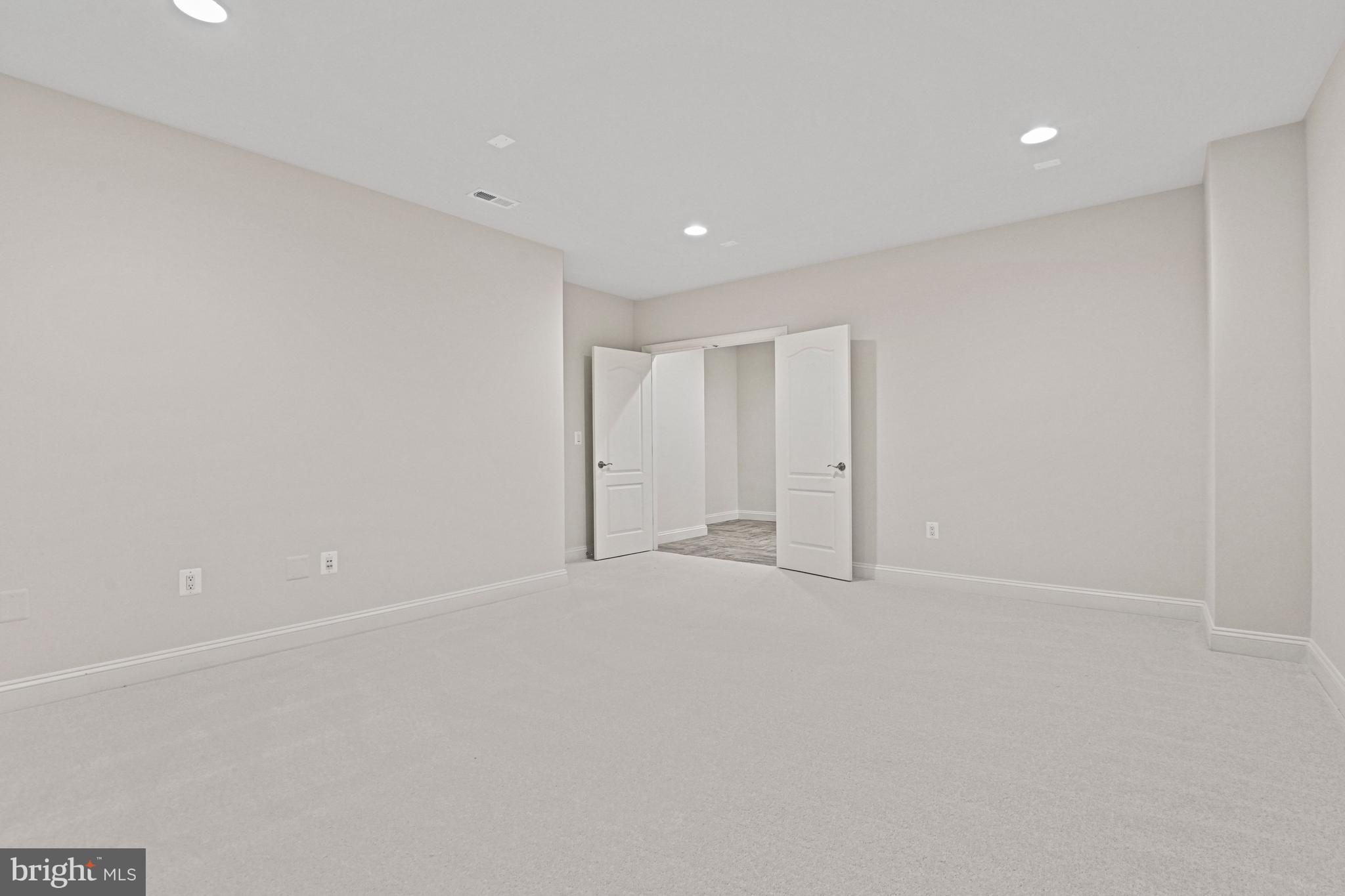 PROVIDENCE FOREST - Residential