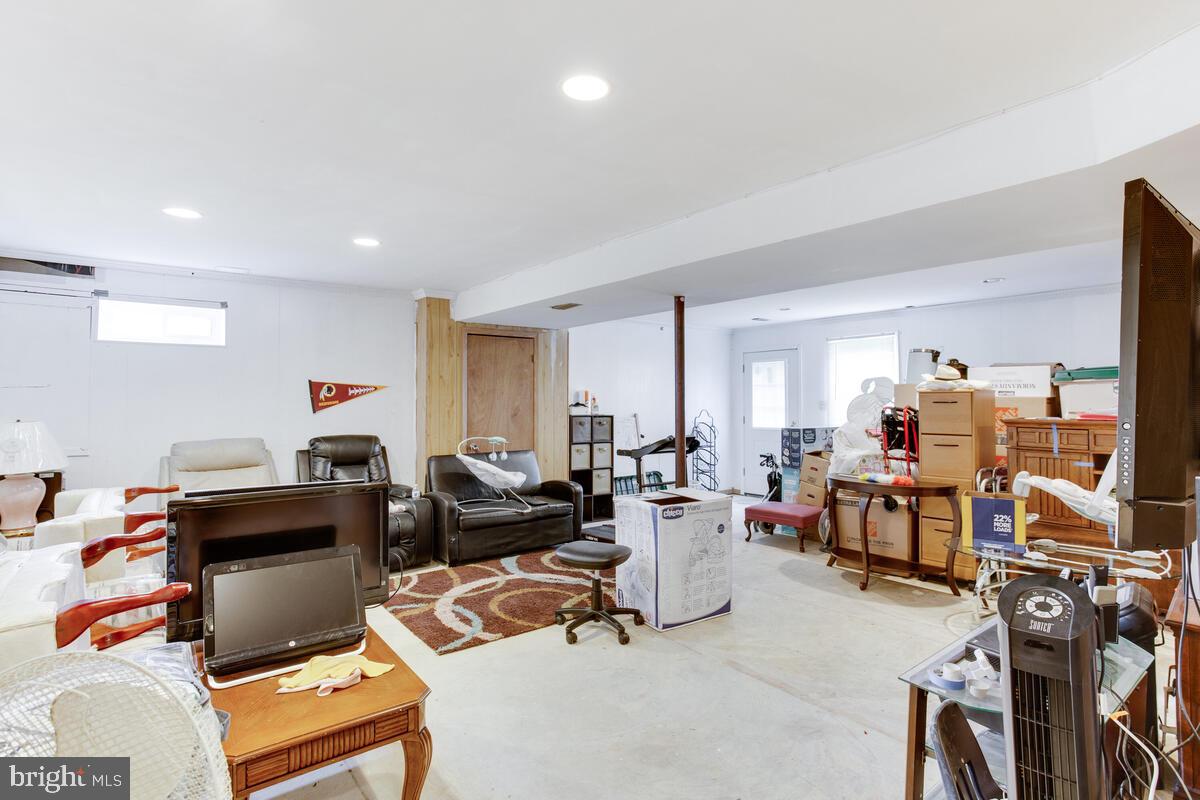 WESLEY CHURCH - Residential