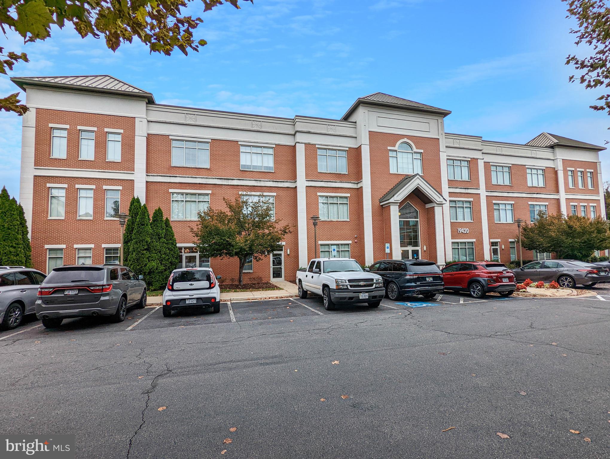 19420 GOLF VISTA PLAZA 220