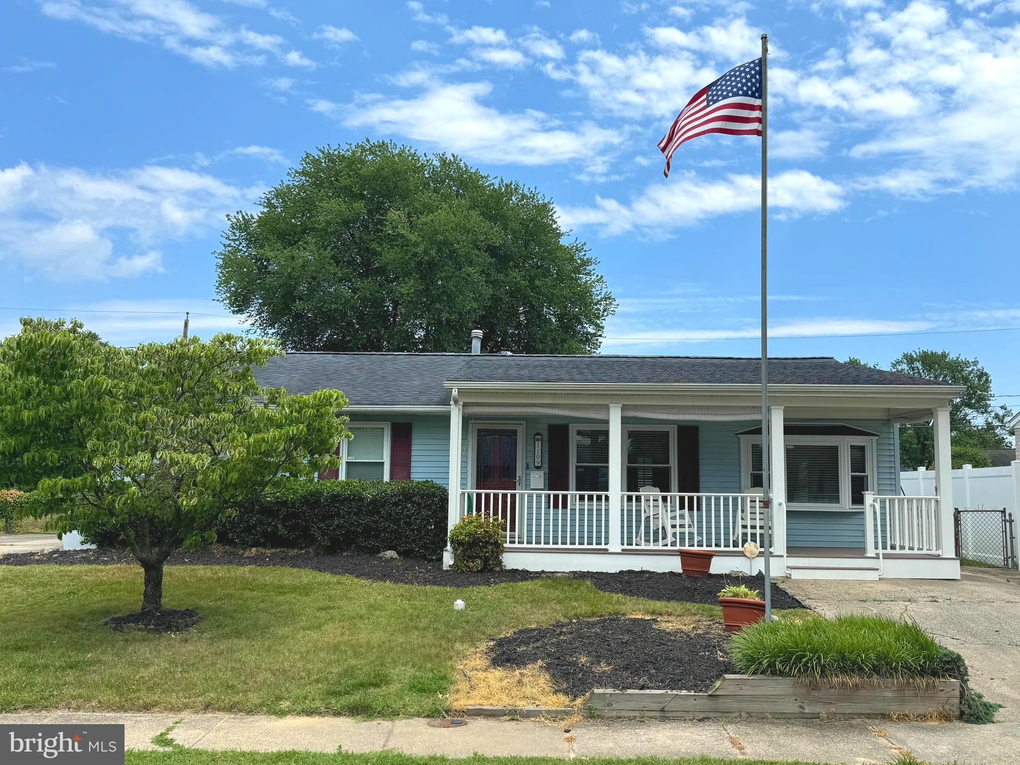 SUBURBIA - Residential