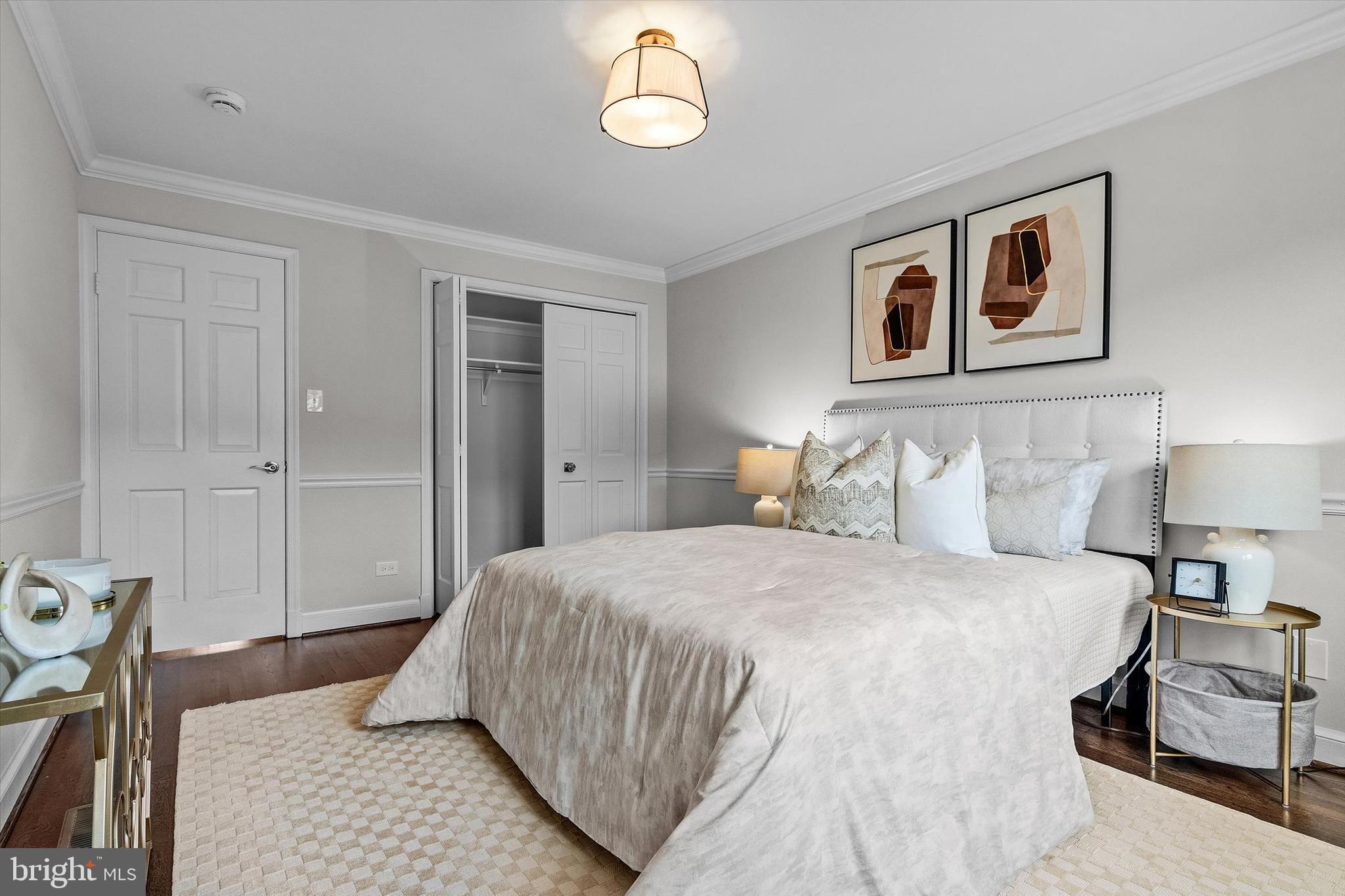 OLD TOWN ALEXANDRIA - Residential