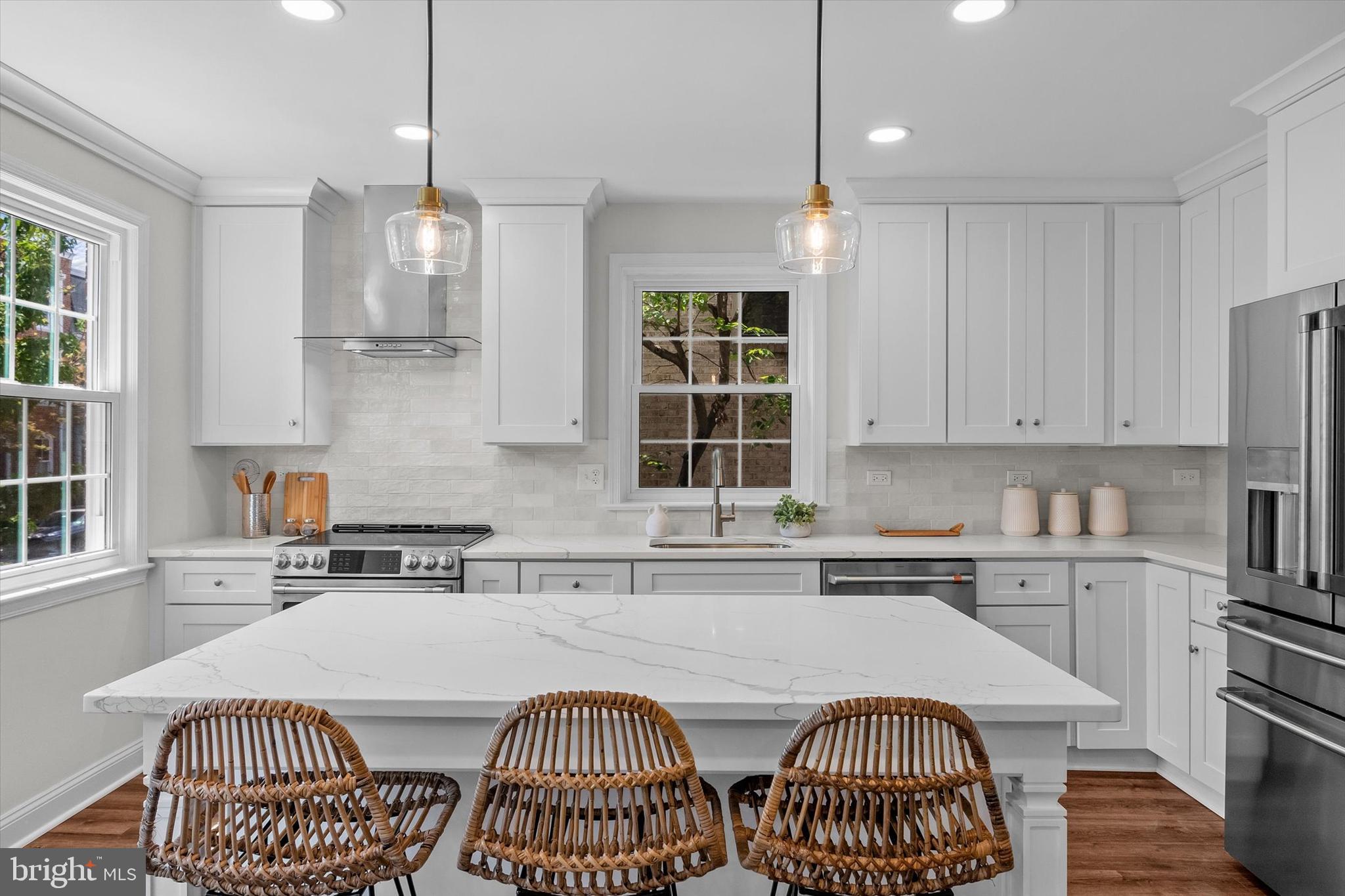 OLD TOWN ALEXANDRIA - Residential