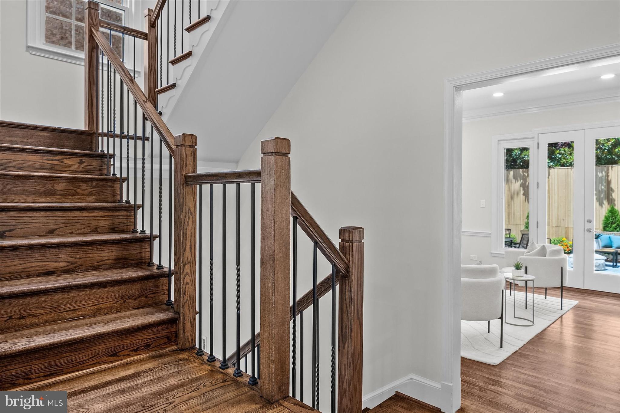 OLD TOWN ALEXANDRIA - Residential