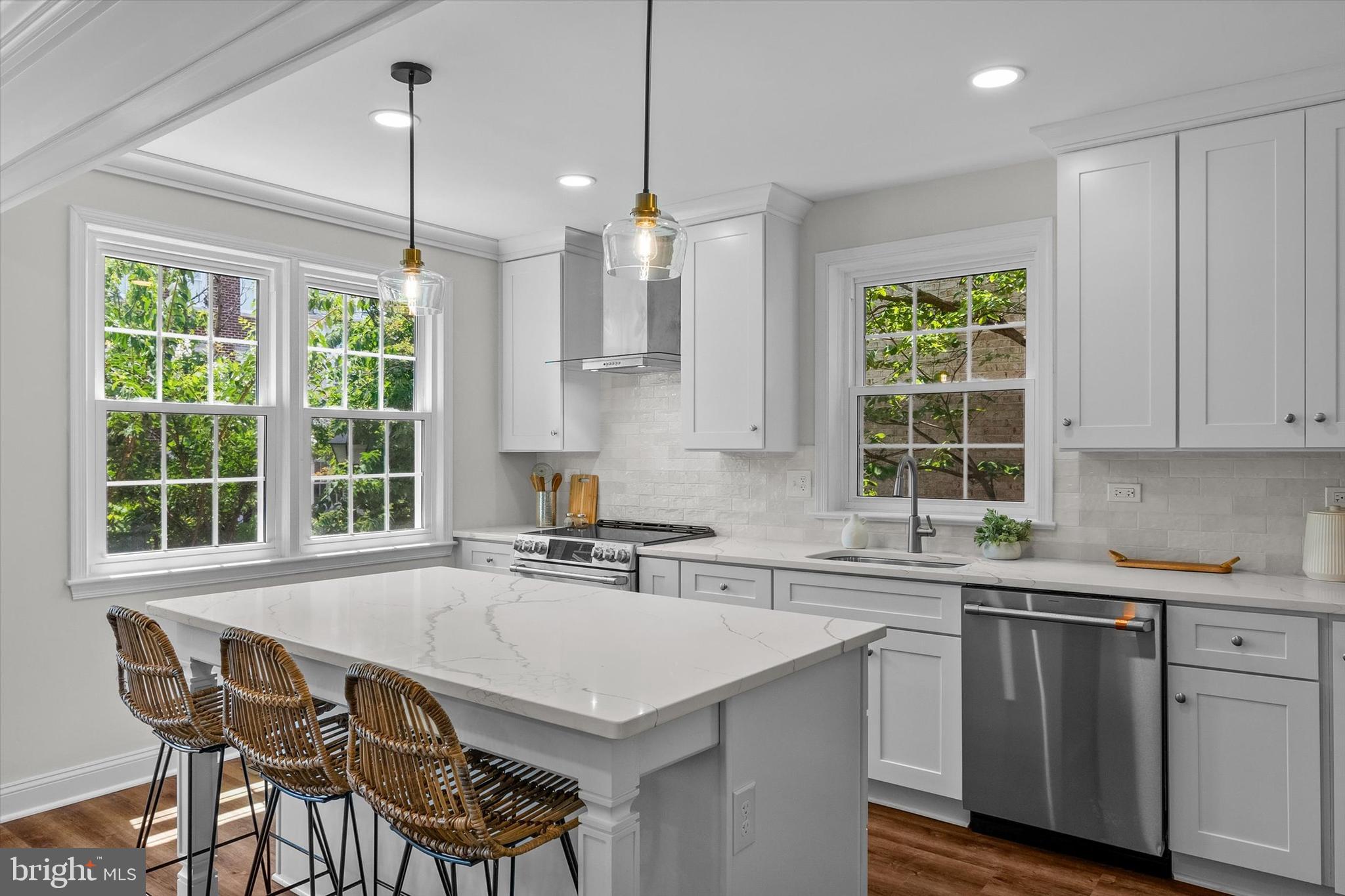 OLD TOWN ALEXANDRIA - Residential