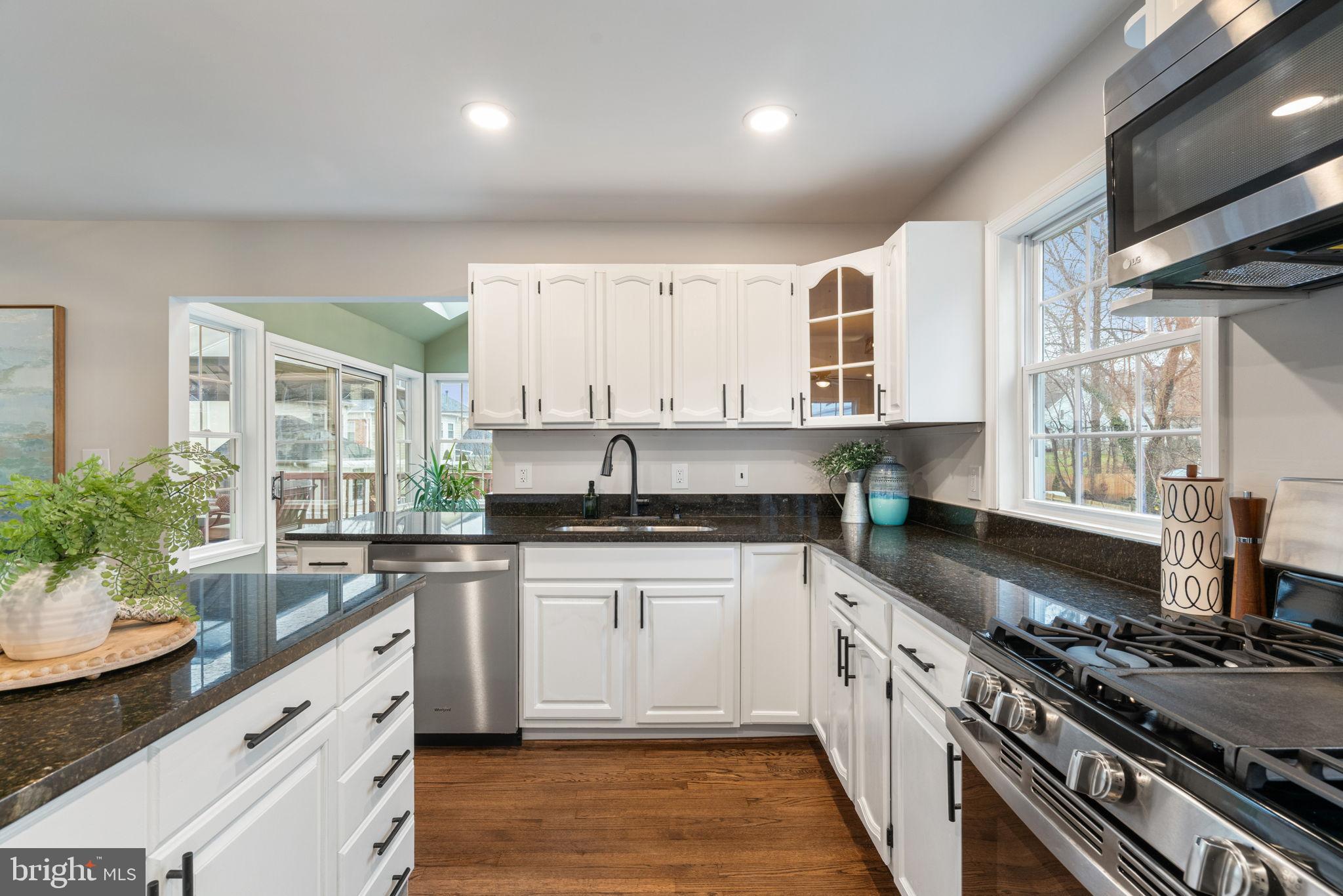 HALEMHURST - Residential