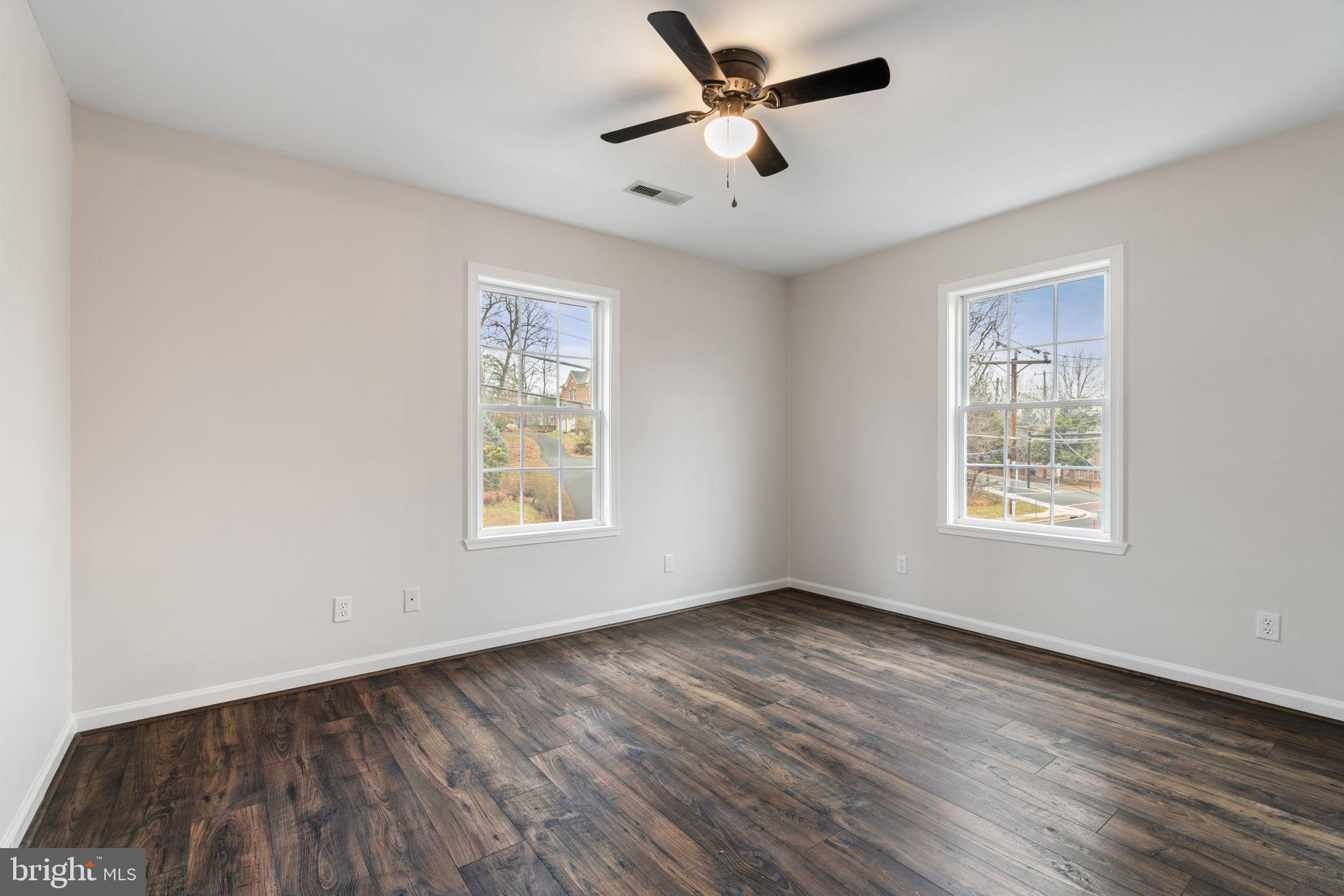 HALEMHURST - Residential