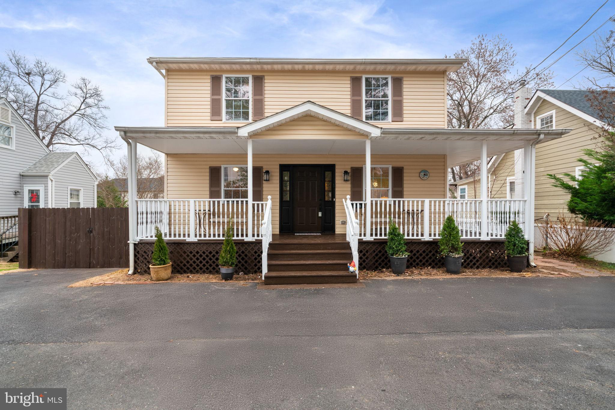 HALEMHURST - Residential