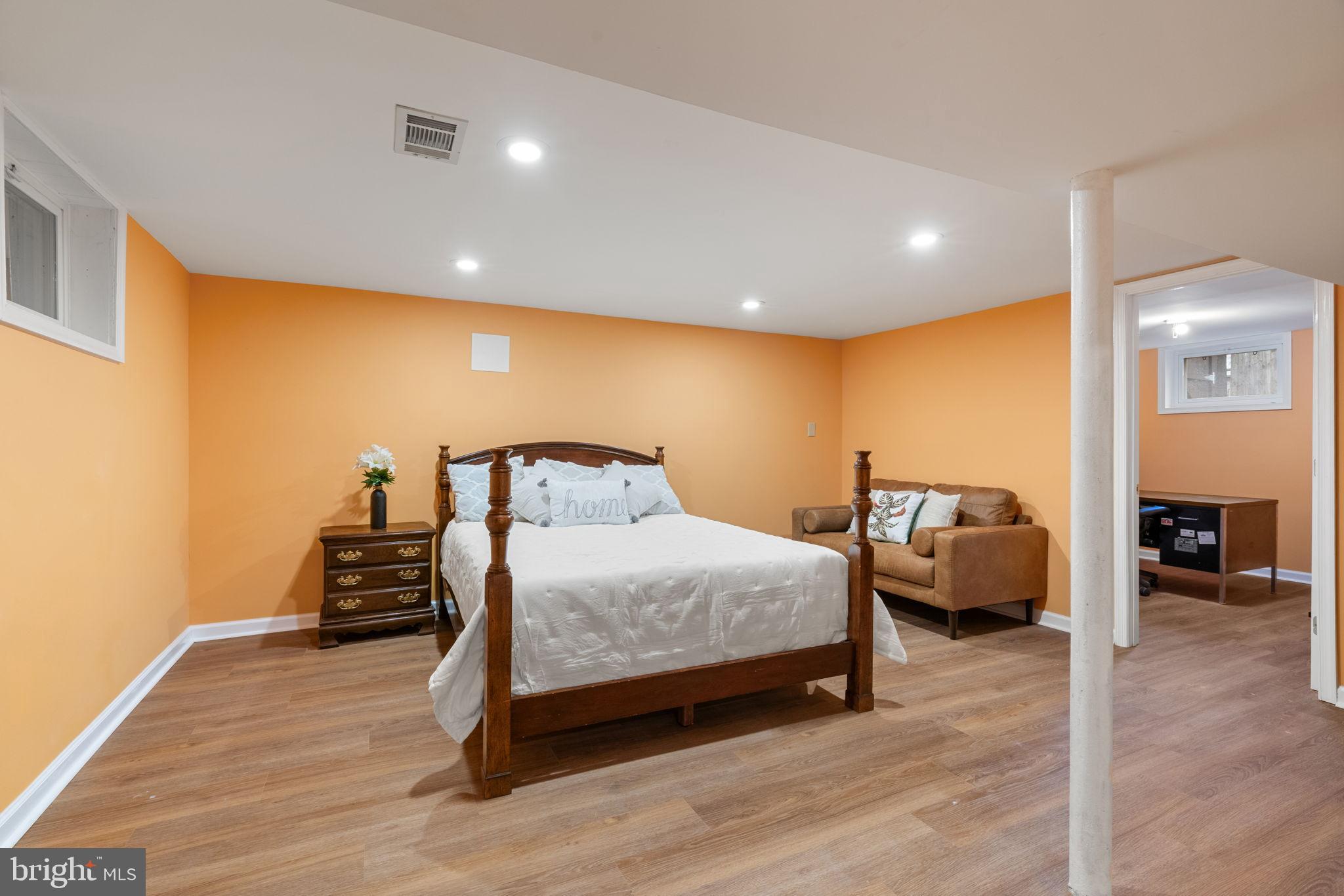 HALEMHURST - Residential