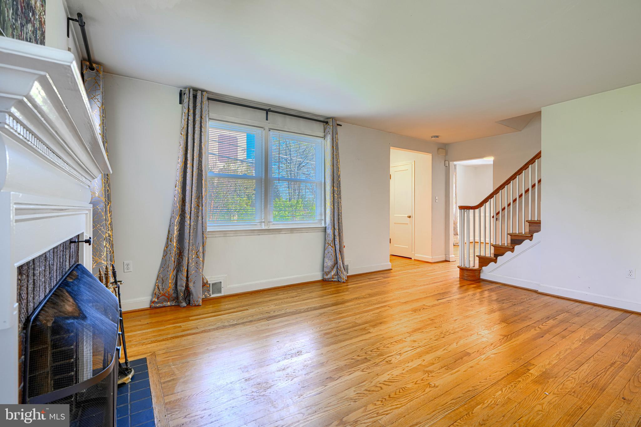 COLLEGE PARK - Residential