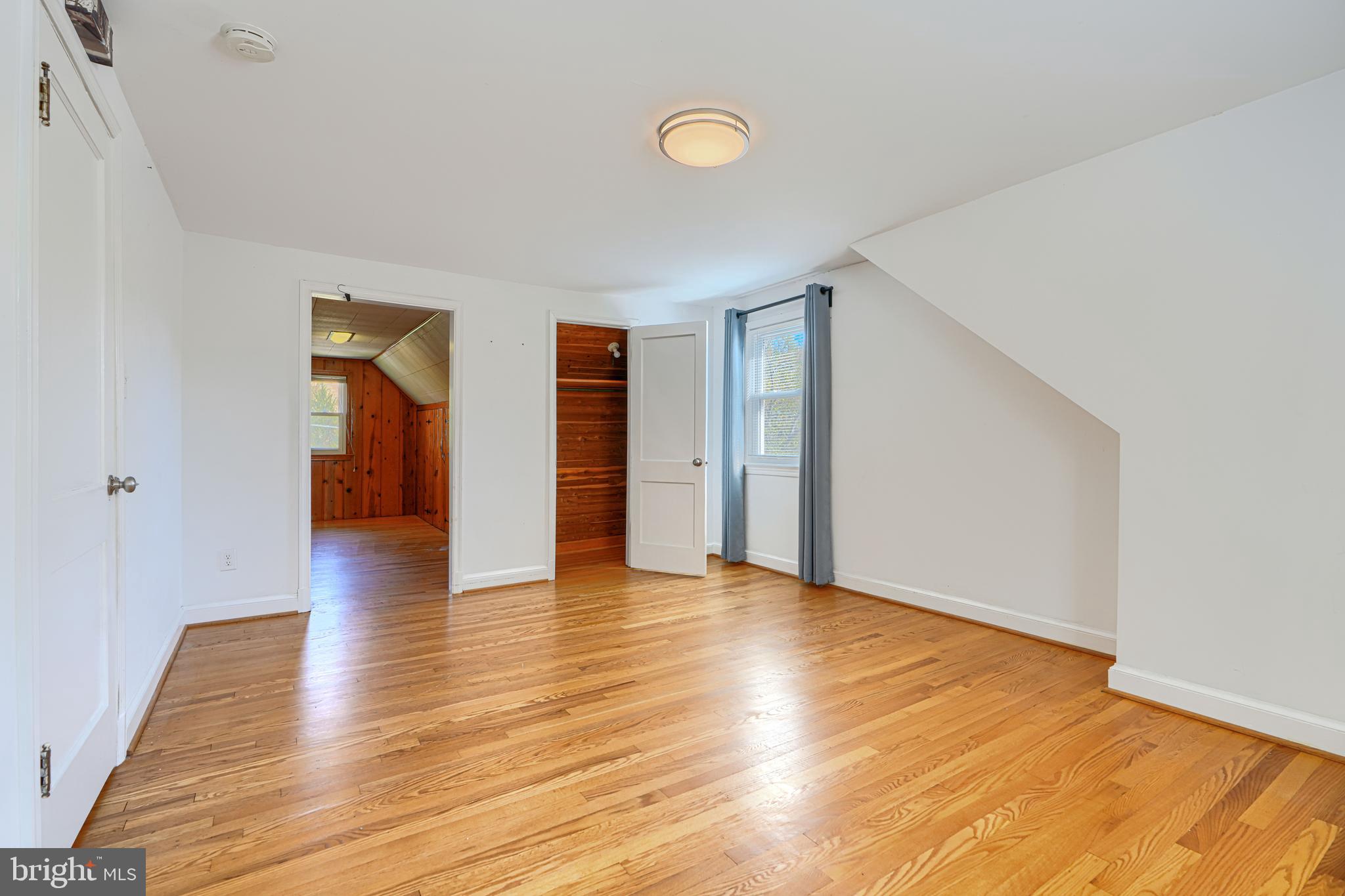 COLLEGE PARK - Residential