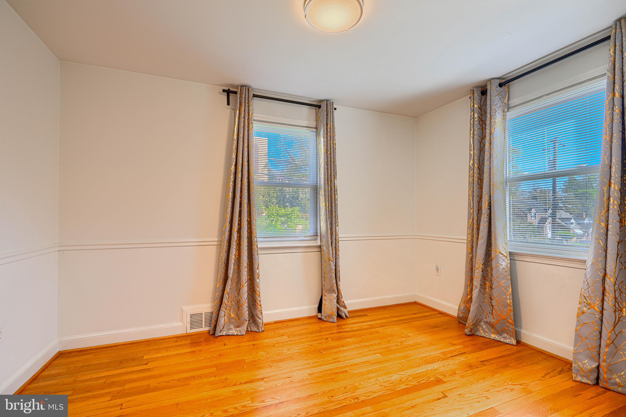 COLLEGE PARK - Residential