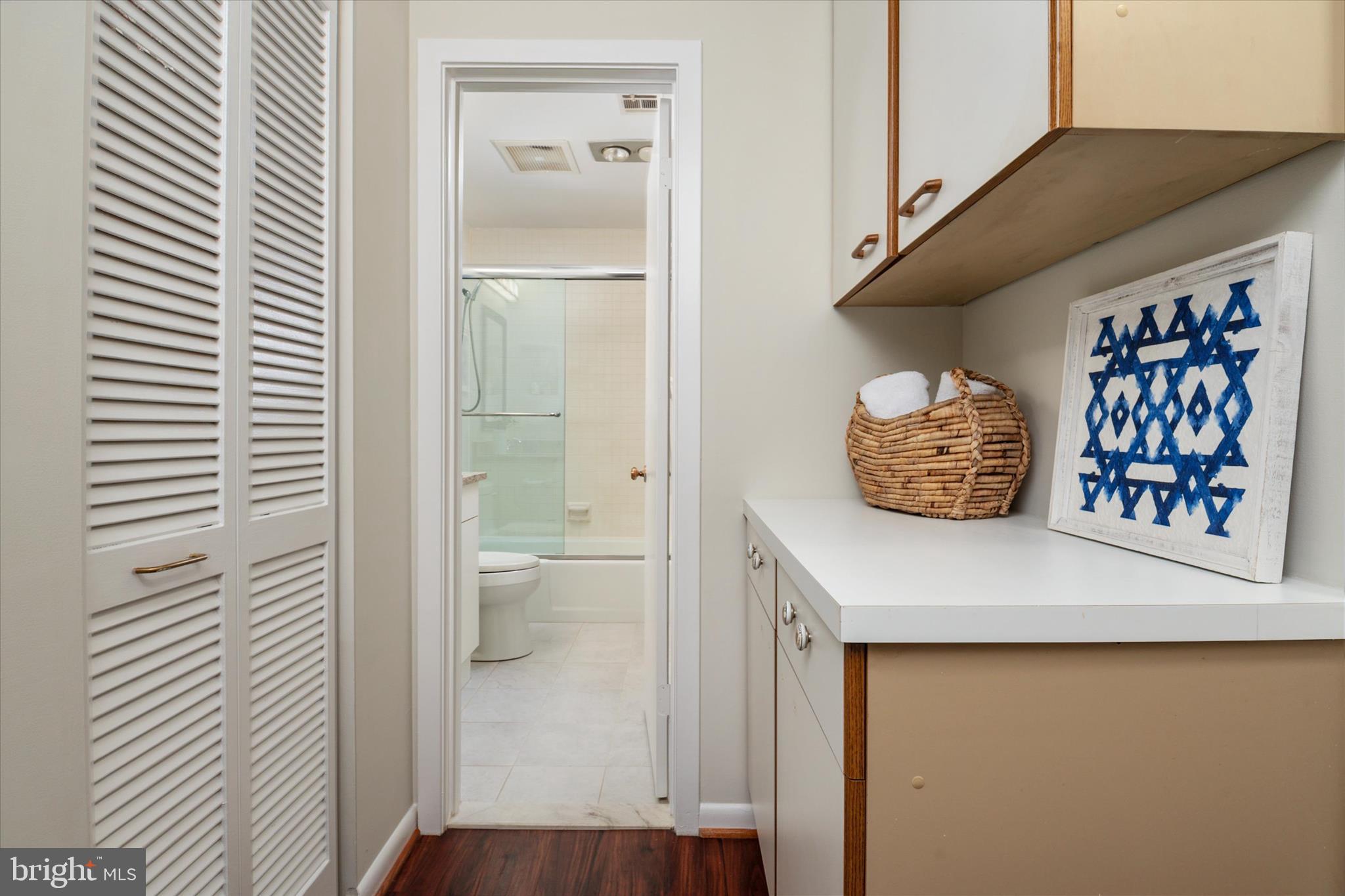 SHEARWATER CONDO - Residential