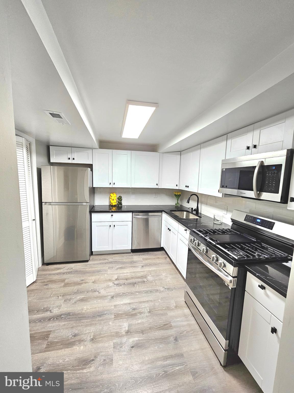 KIMBERLY PLACE - Residential