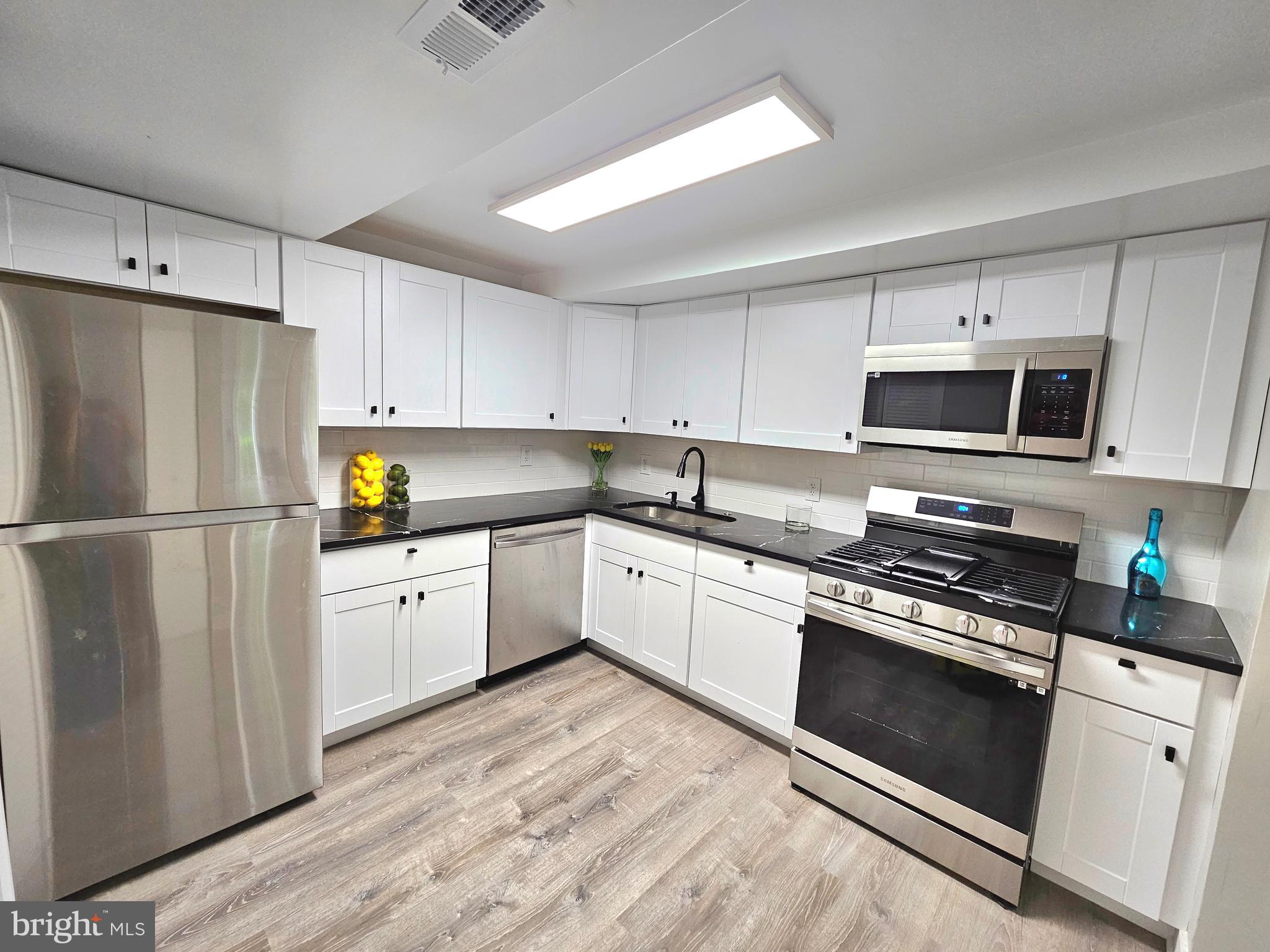 KIMBERLY PLACE - Residential