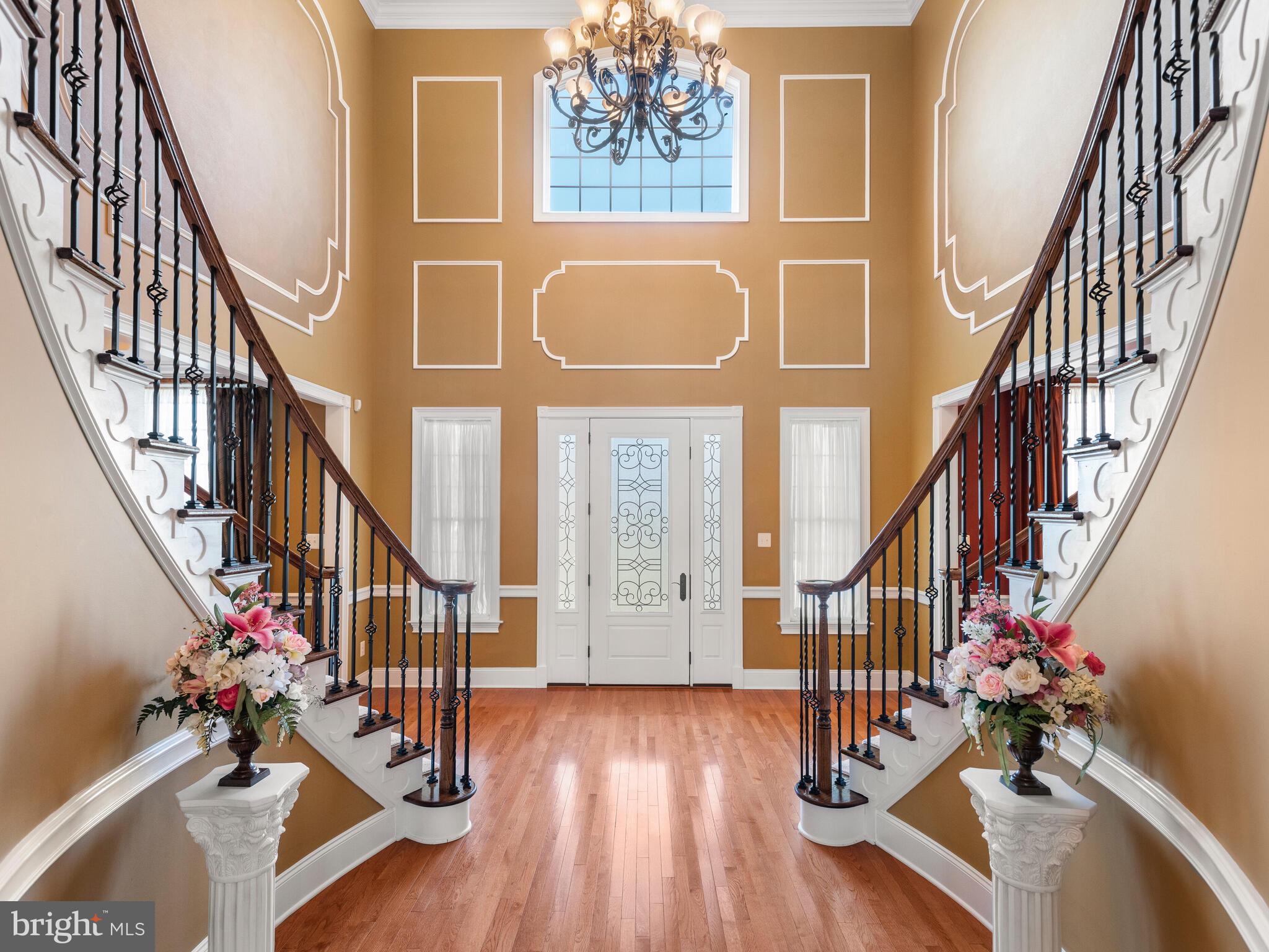 RIVERCREST - Residential