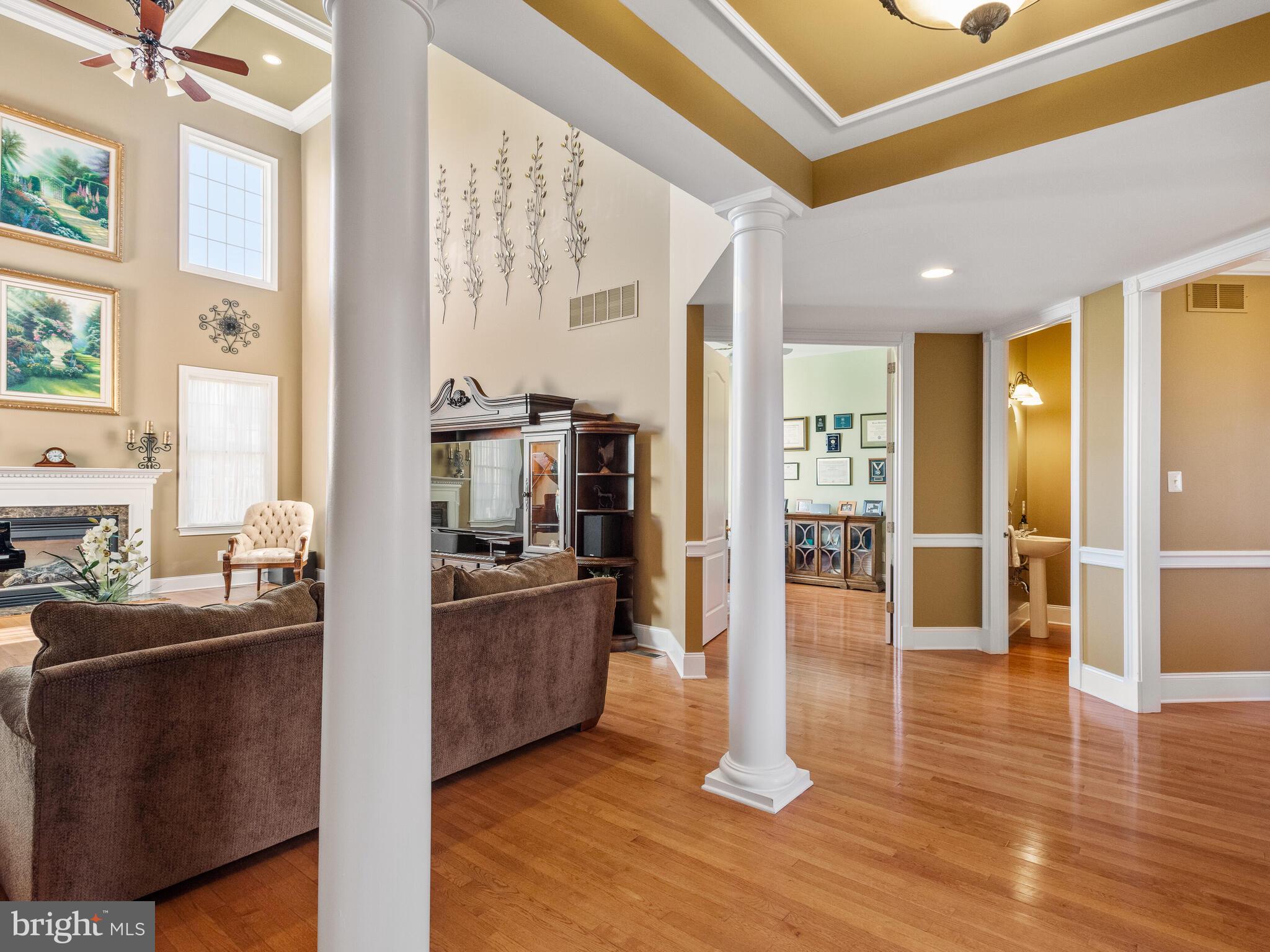 RIVERCREST - Residential