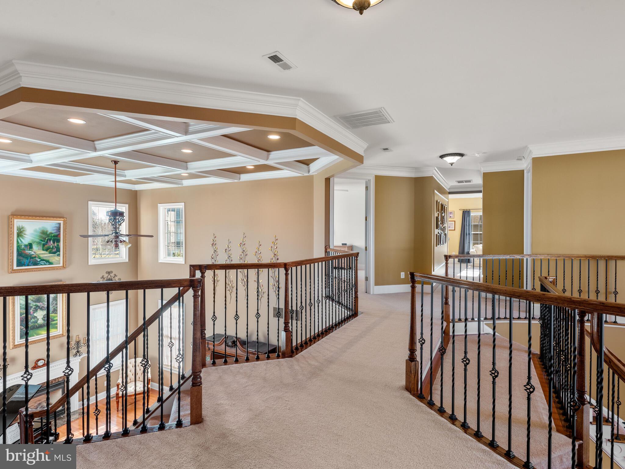 RIVERCREST - Residential