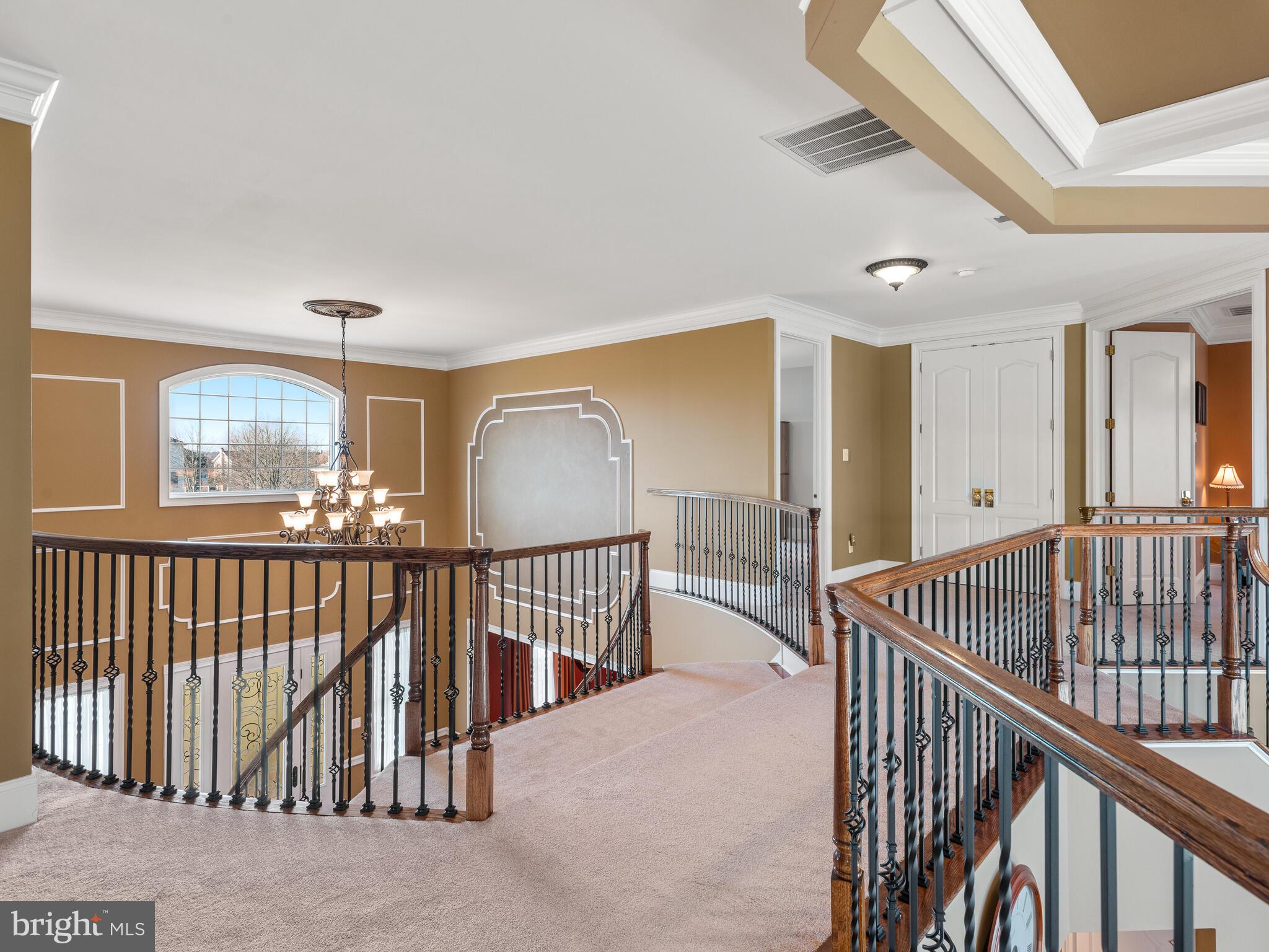 RIVERCREST - Residential