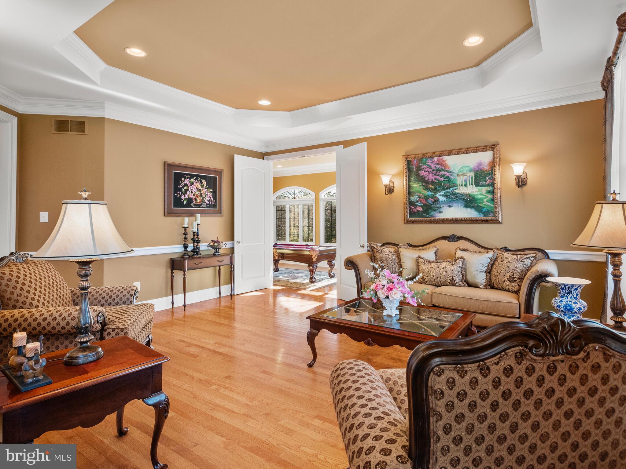 RIVERCREST - Residential