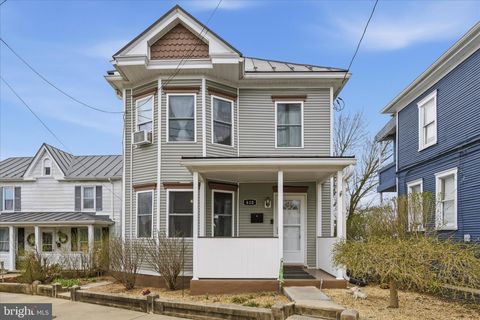 Homes For Sale - 610 Faulkner Ave Ave<br/> Berkeley County, MARTINSBURG, WV 25401