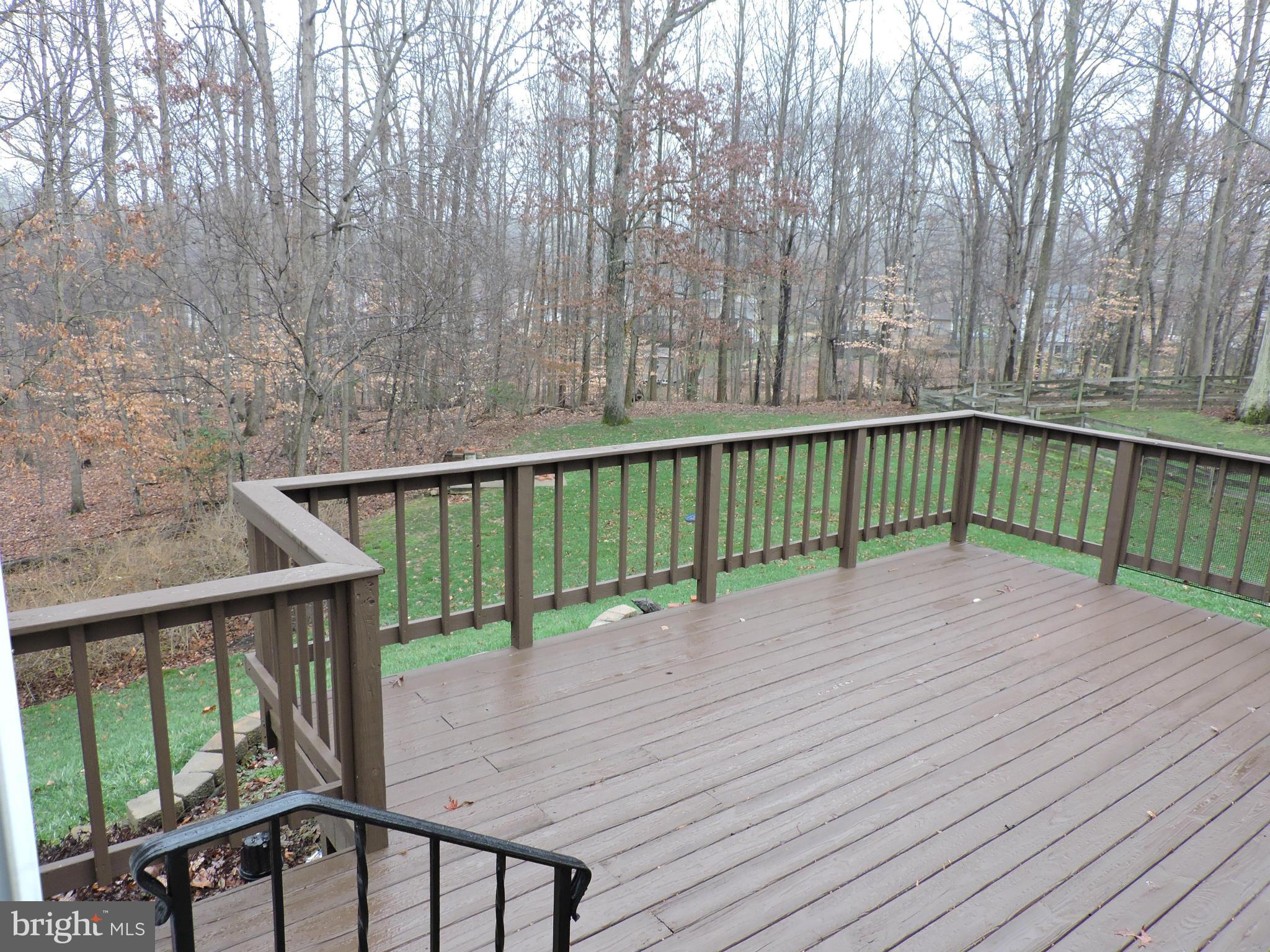 LAKE RIDGE/PROMONTRY OAK - Residential Lease