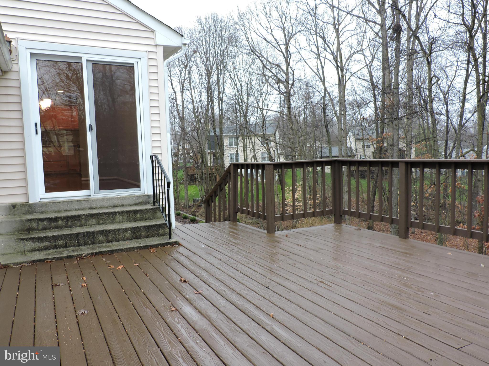 LAKE RIDGE/PROMONTRY OAK - Residential Lease