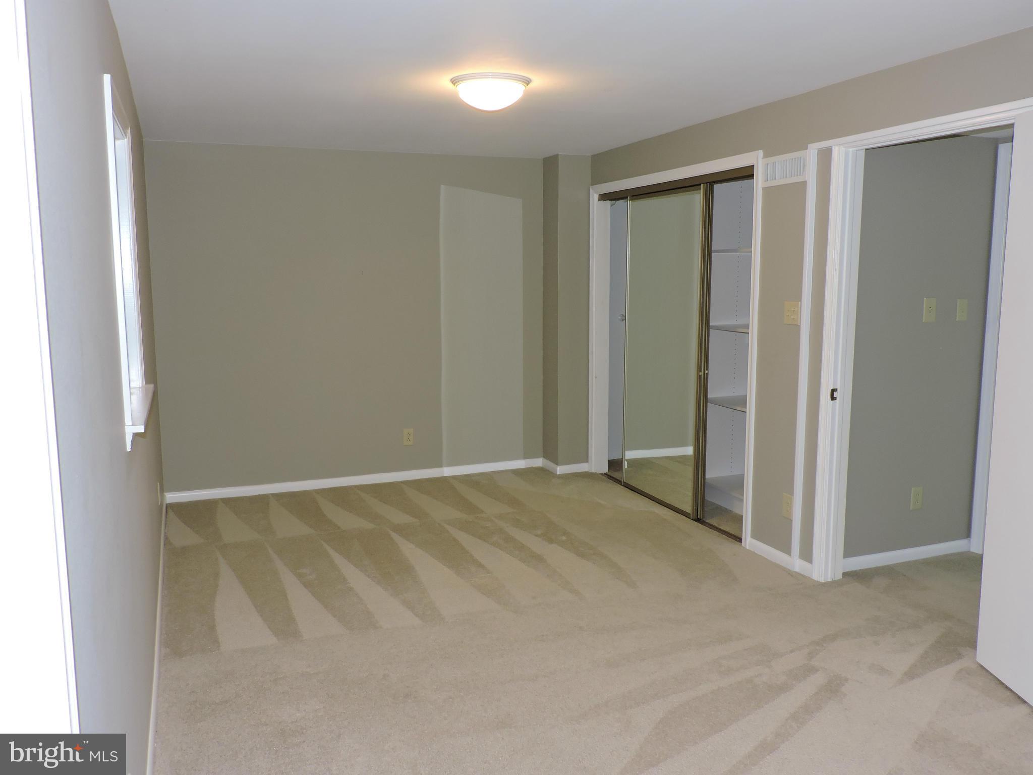 LAKE RIDGE/PROMONTRY OAK - Residential Lease