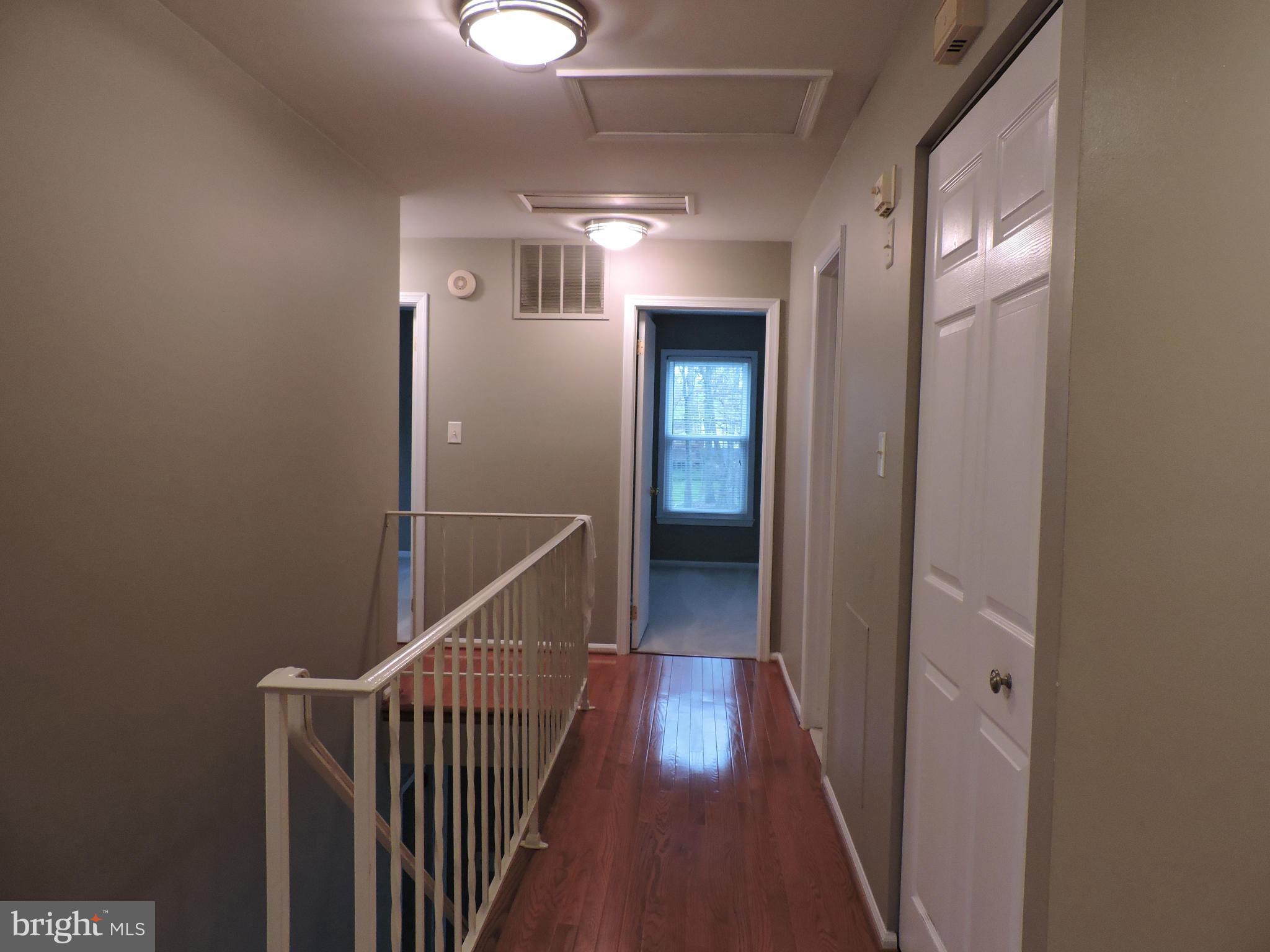 LAKE RIDGE/PROMONTRY OAK - Residential Lease