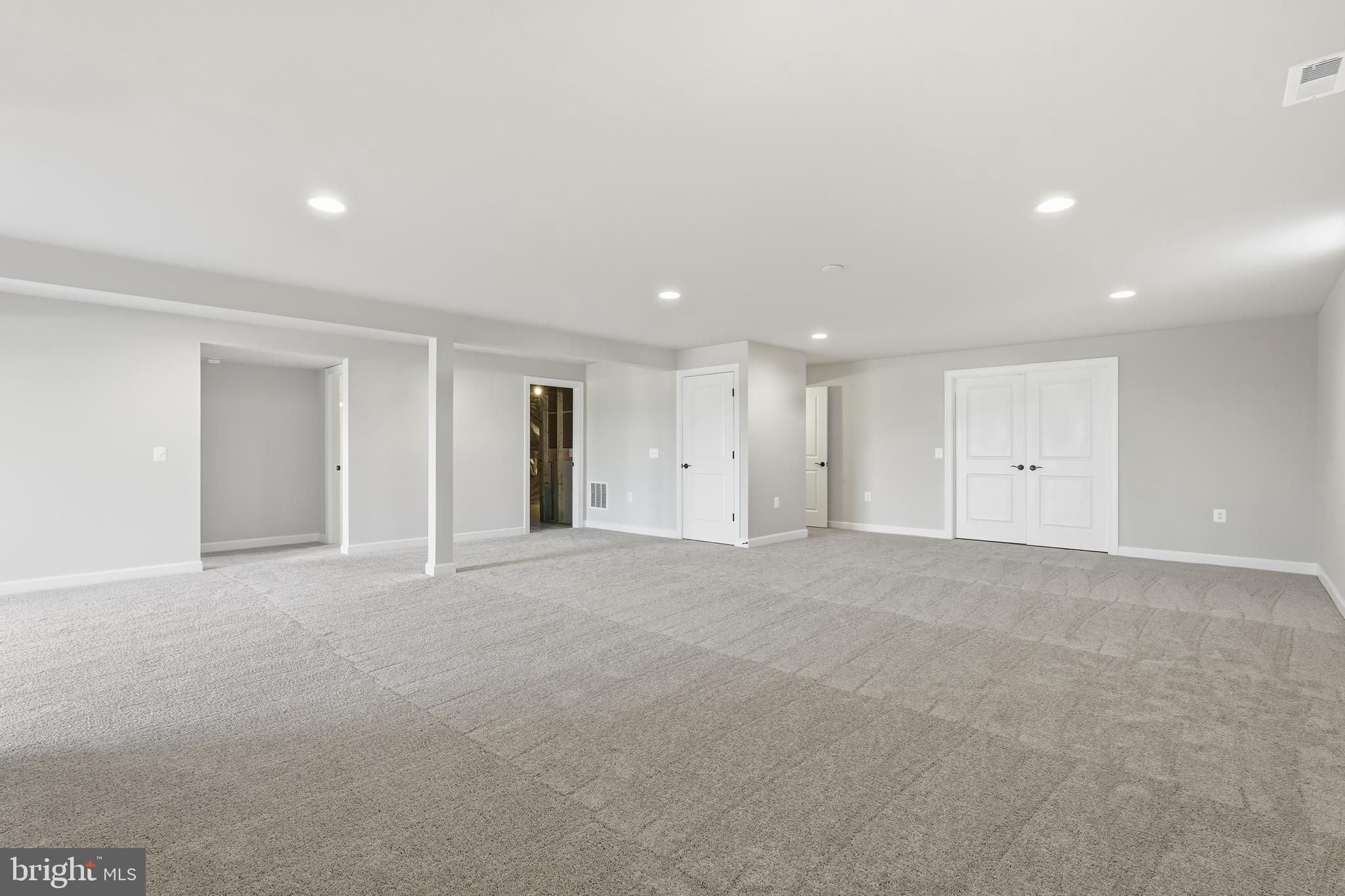 HIATT POINTE AT SNOWDEN BRIDGE - Residential