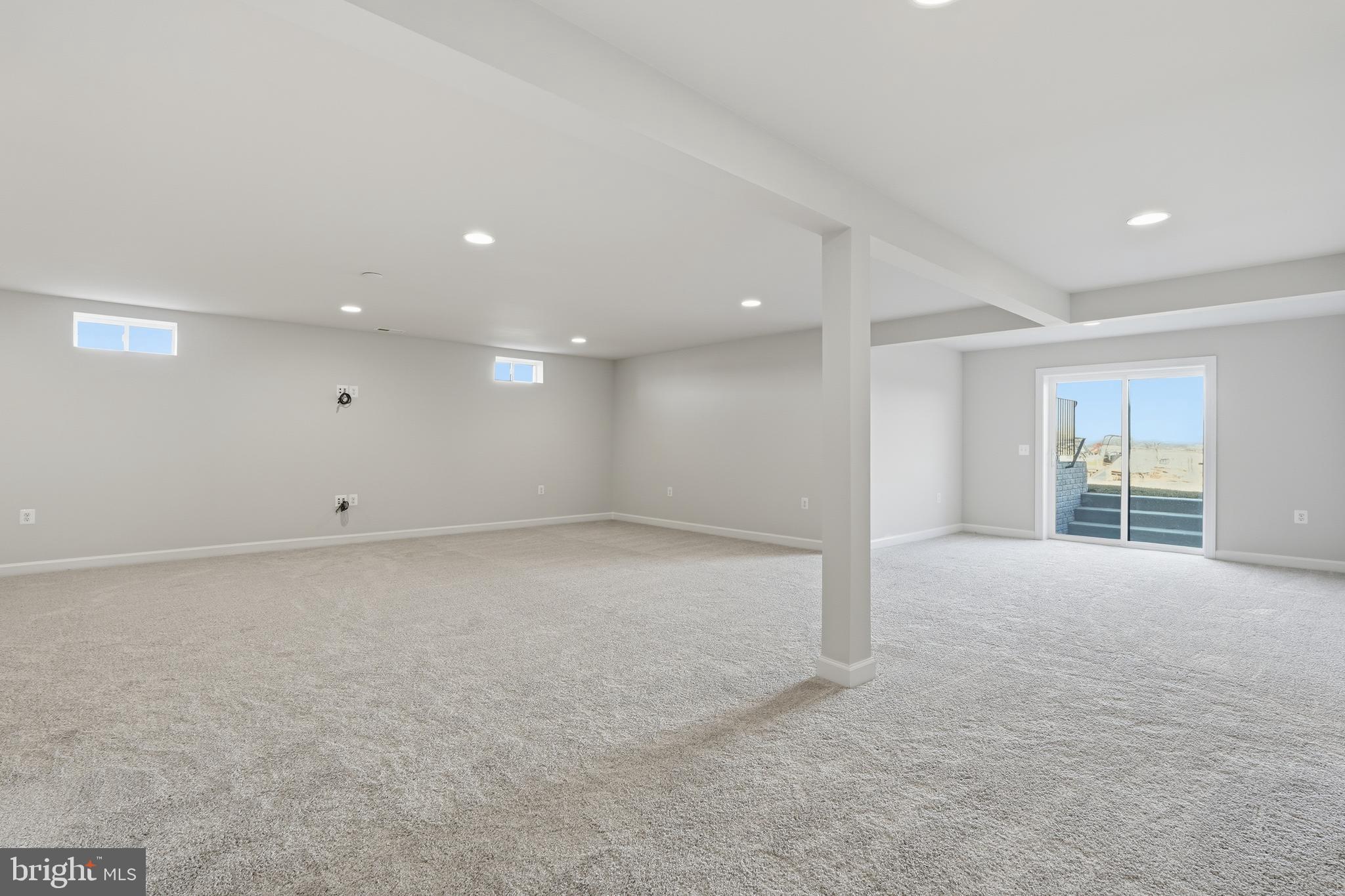 HIATT POINTE AT SNOWDEN BRIDGE - Residential