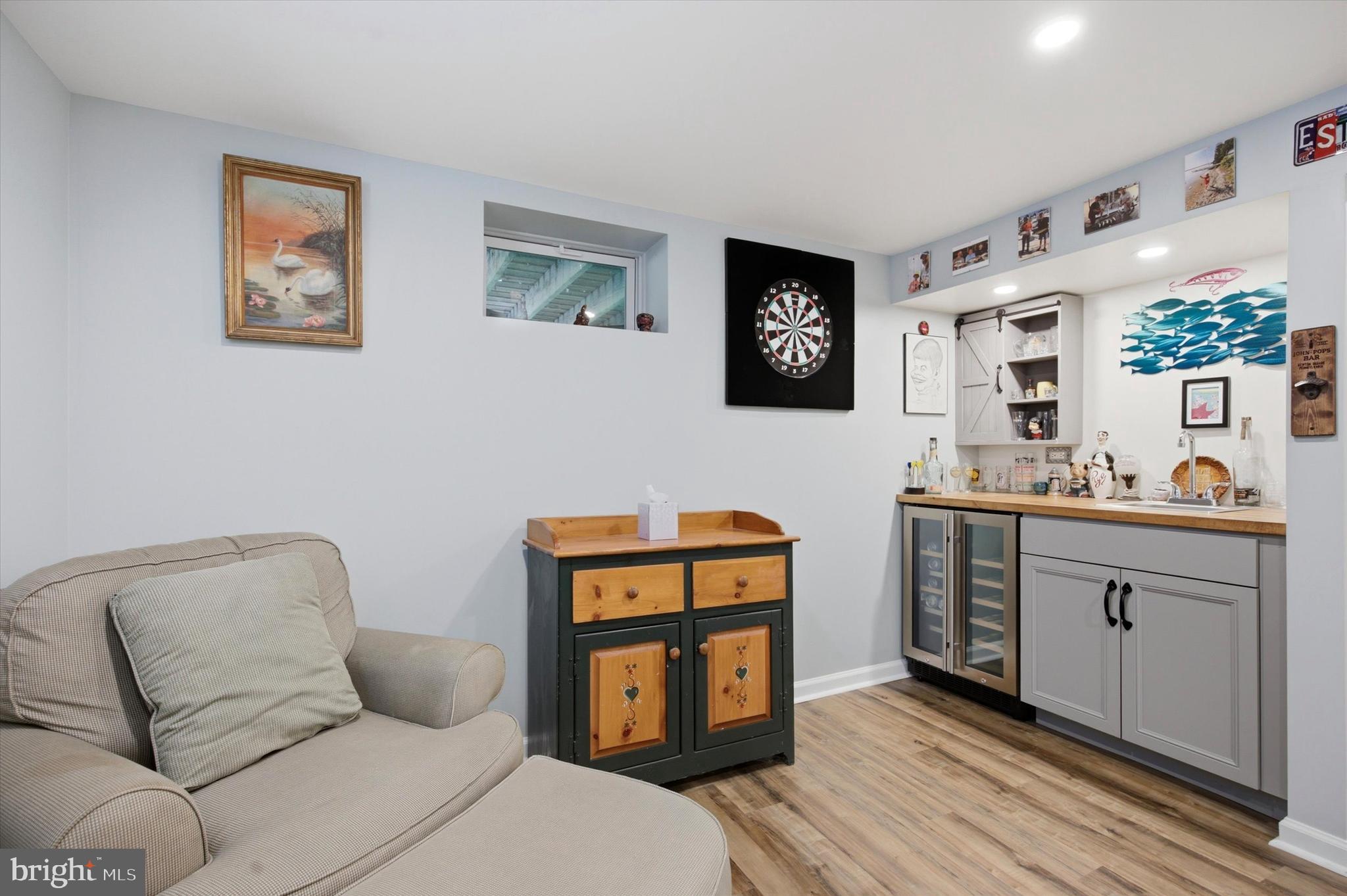LARCHMONT - Residential