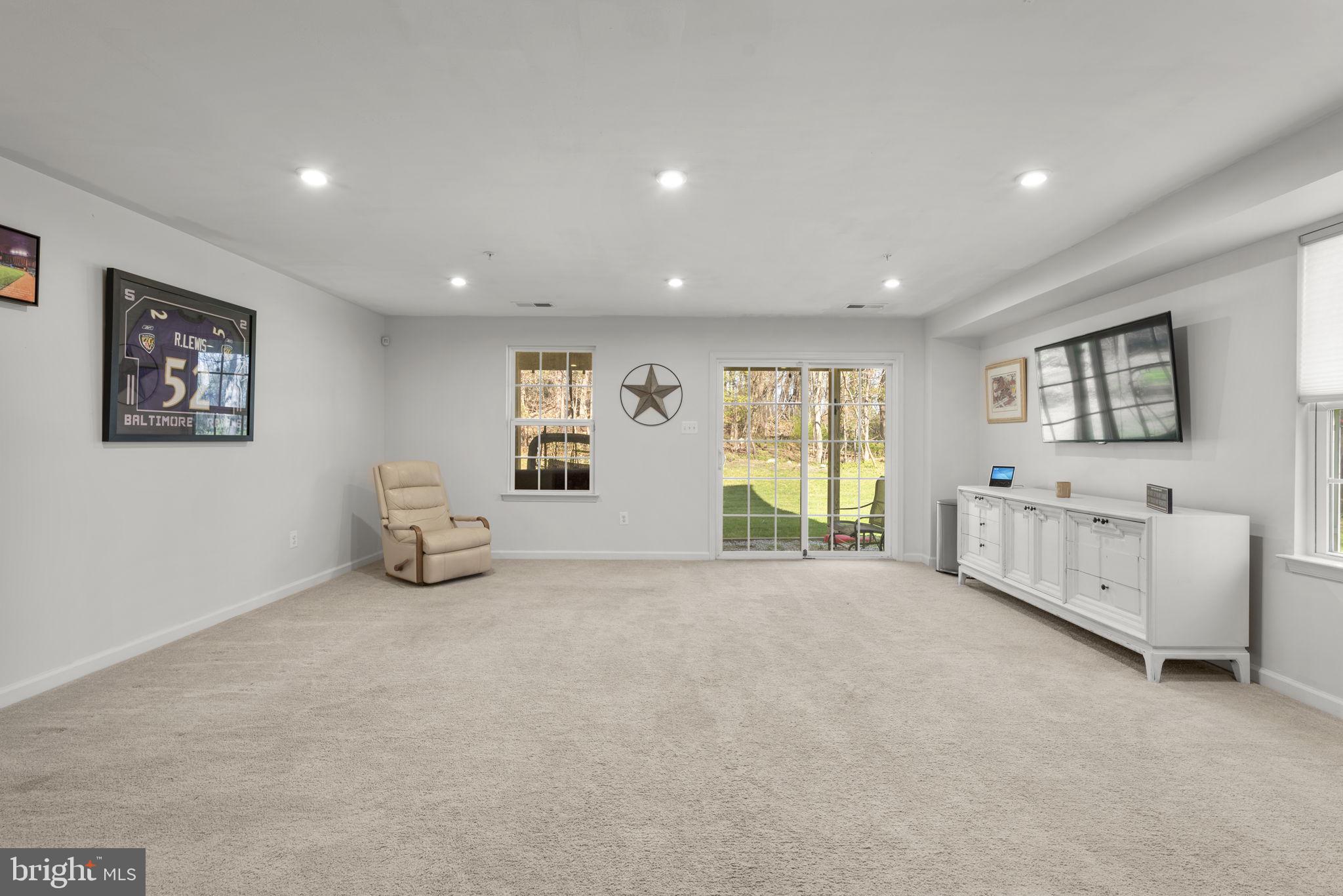 HIGHGATE VILLAGE - Residential