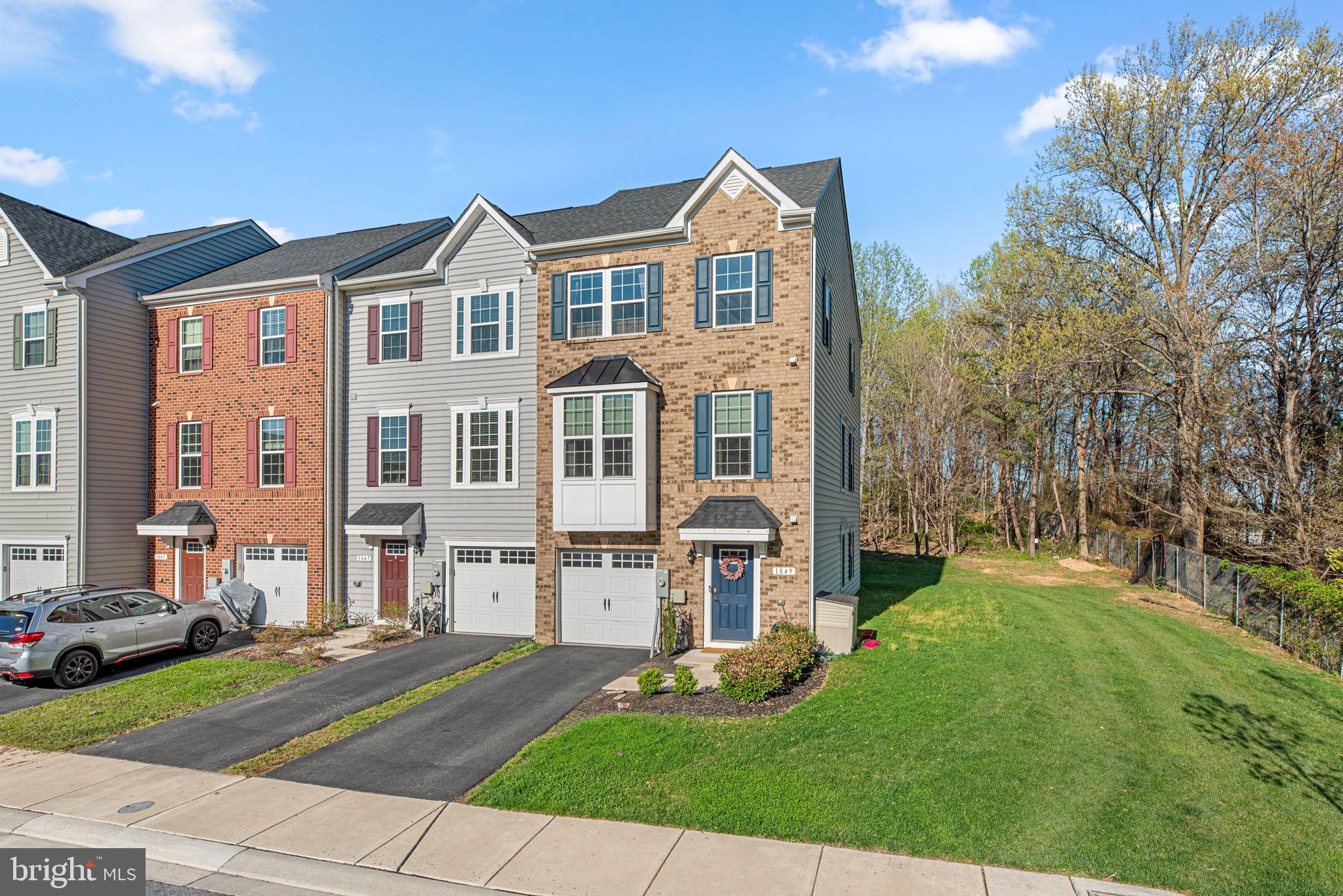 HIGHGATE VILLAGE - Residential