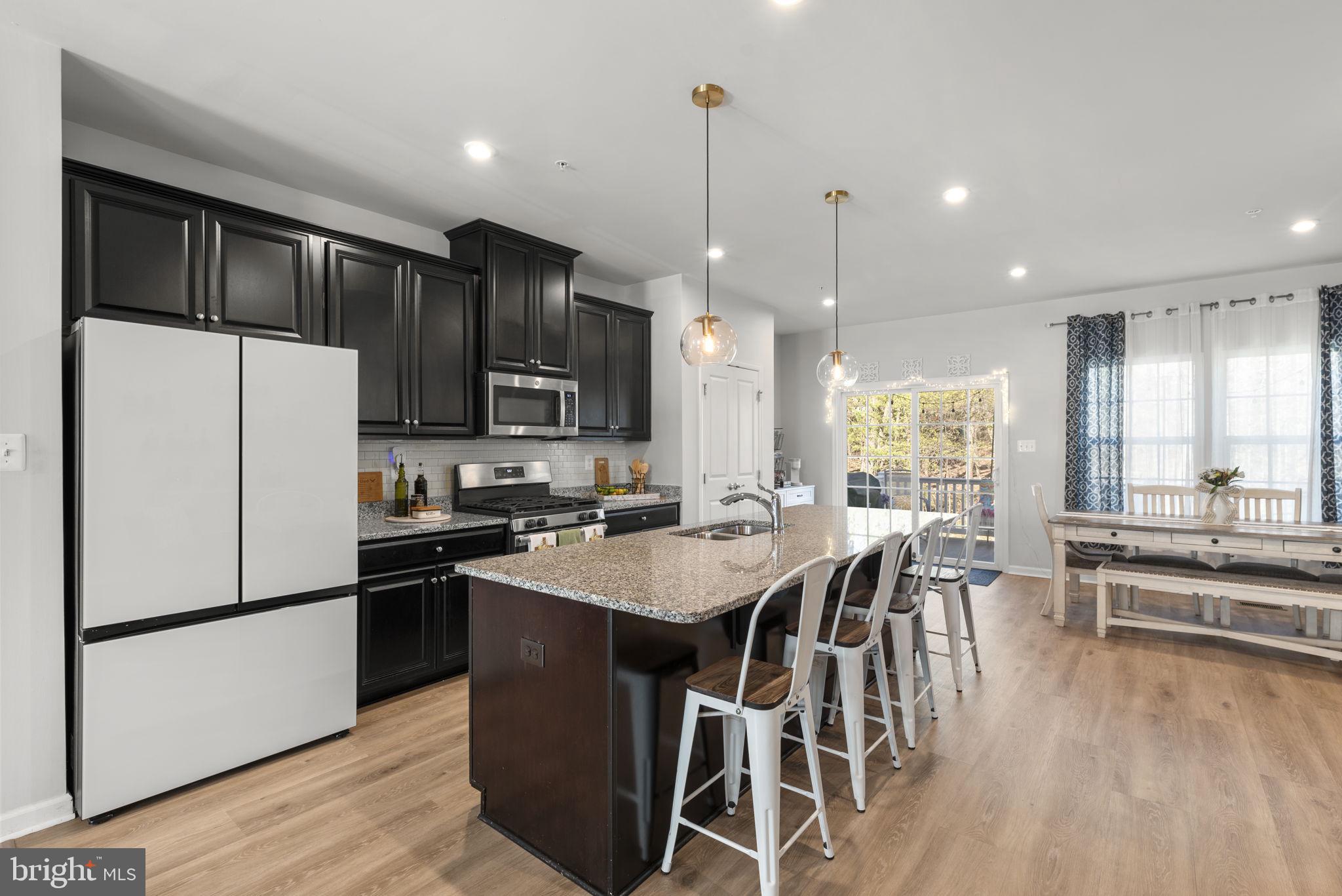 HIGHGATE VILLAGE - Residential