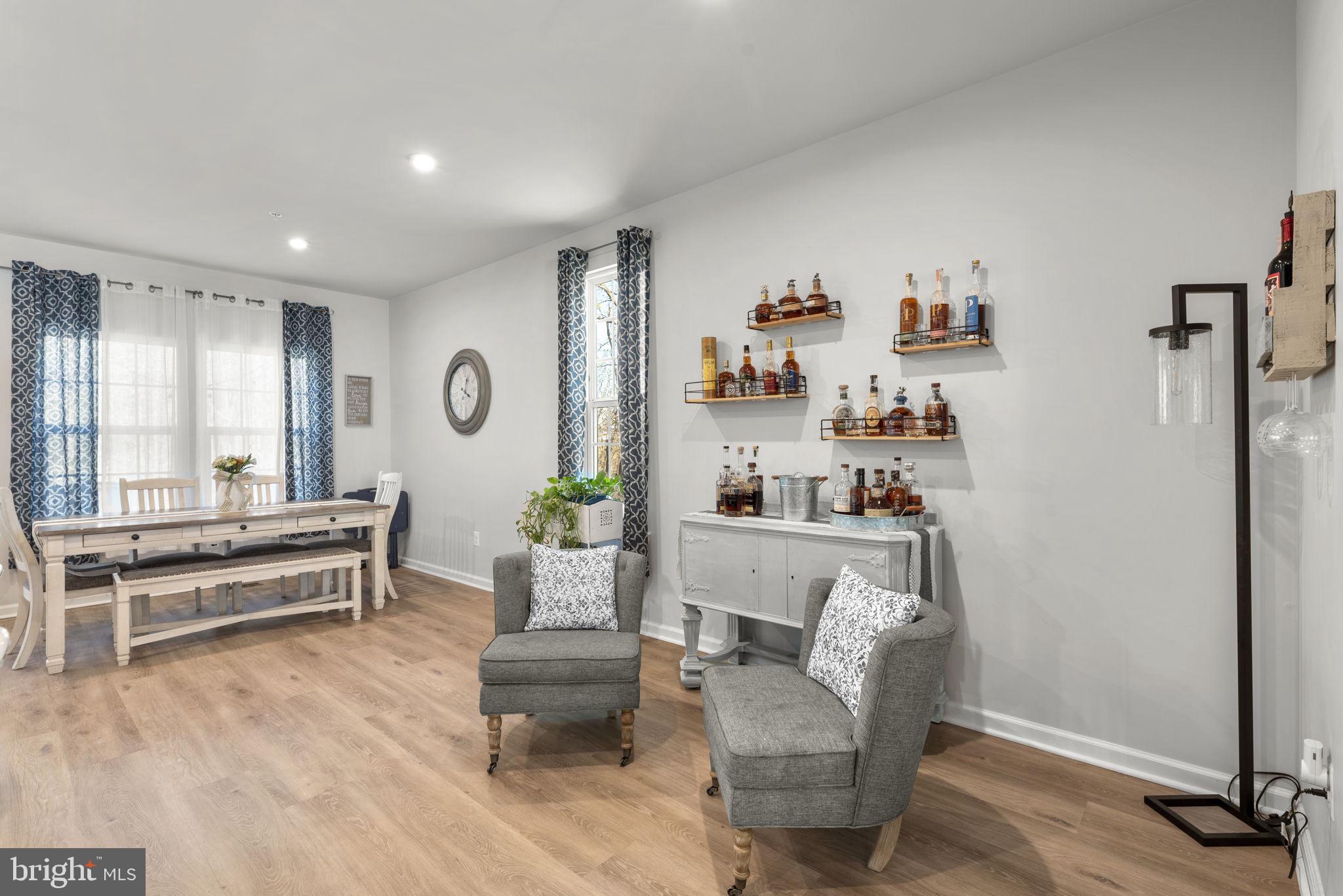 HIGHGATE VILLAGE - Residential