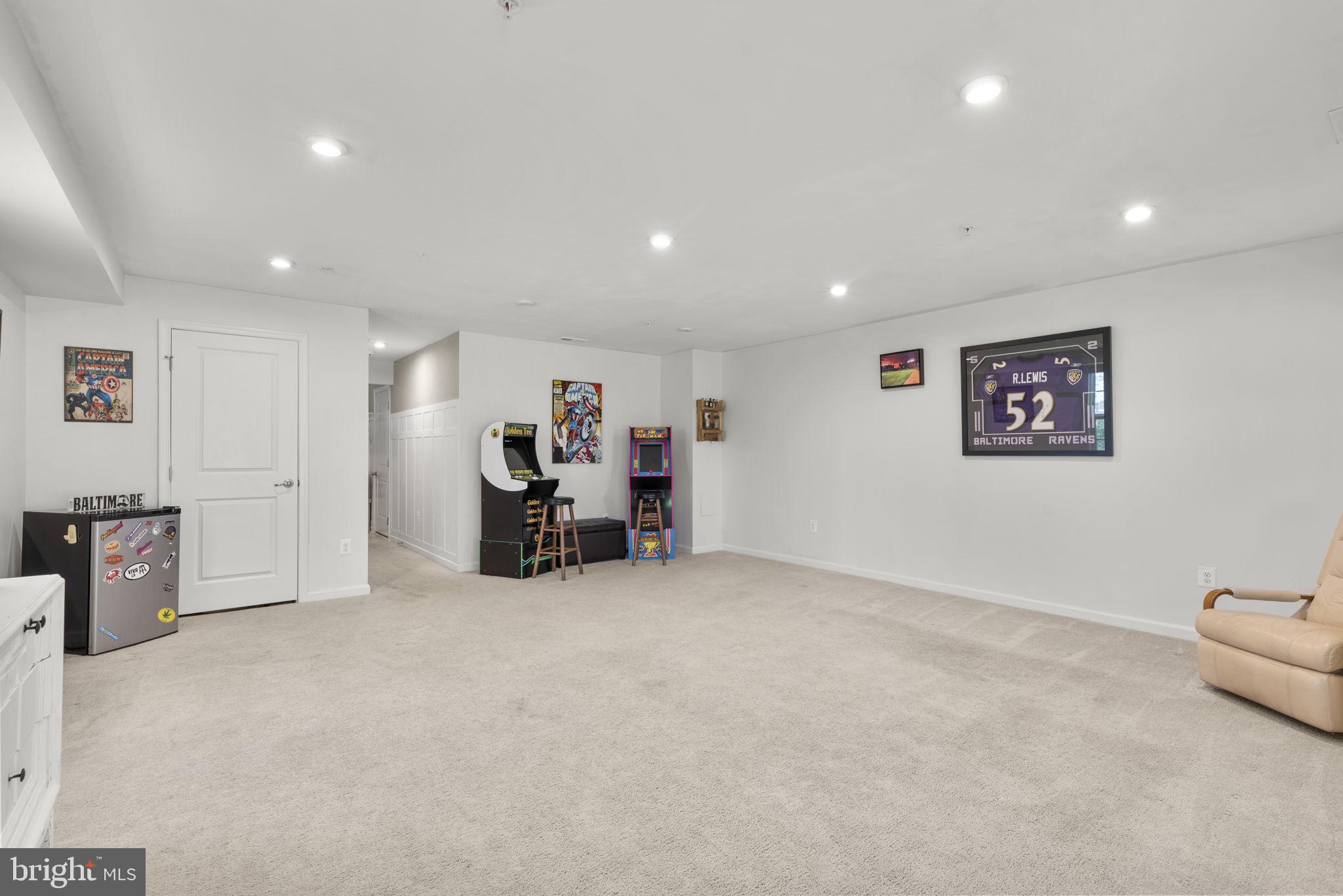 HIGHGATE VILLAGE - Residential