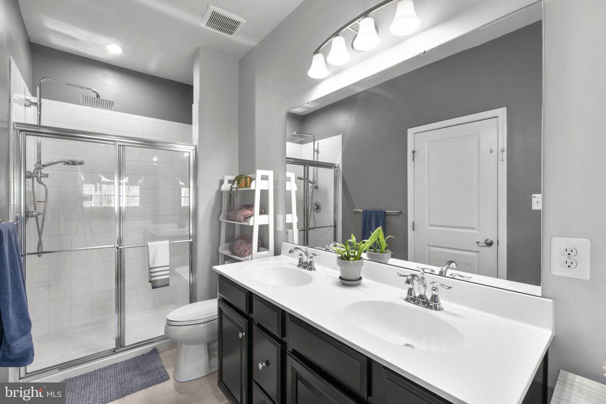 HIGHGATE VILLAGE - Residential