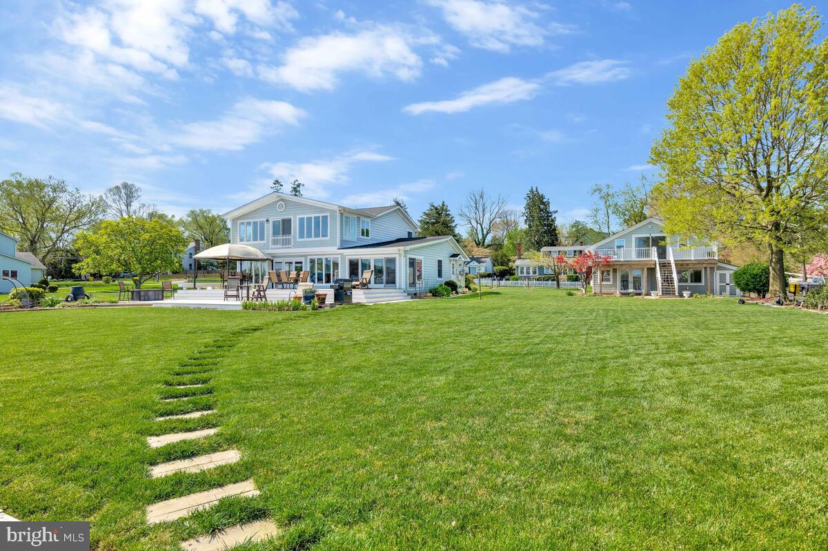 EDGEWATER BEACH - Residential