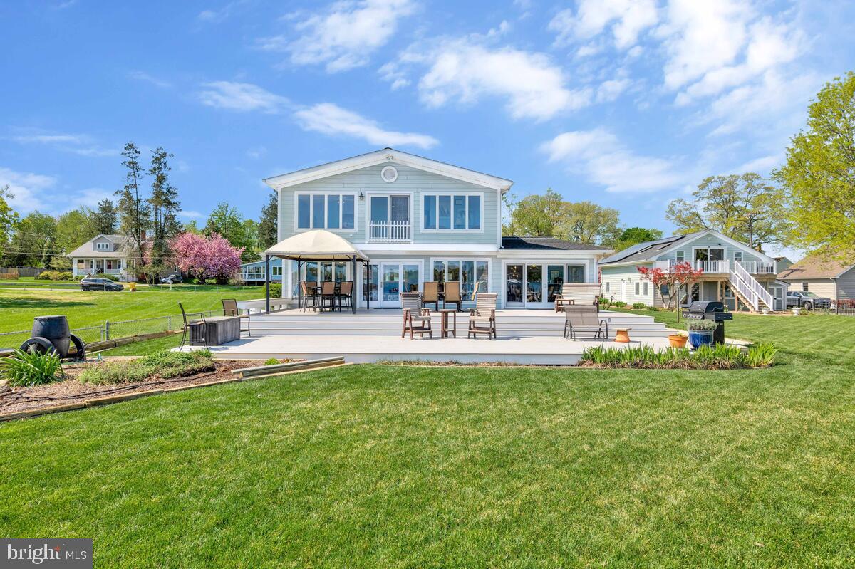 EDGEWATER BEACH - Residential