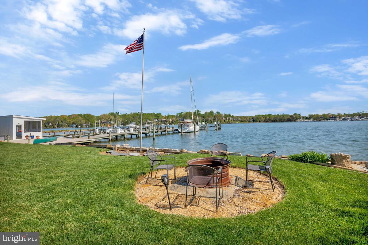 EDGEWATER BEACH - Residential