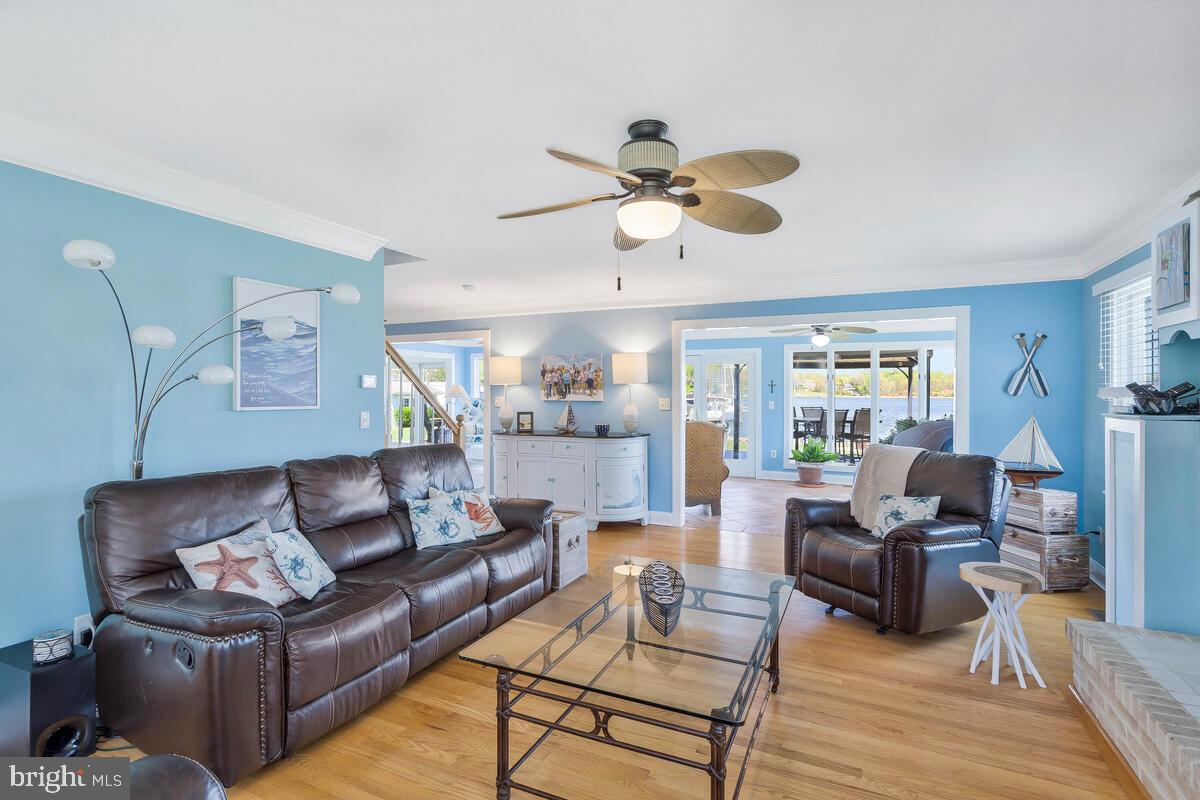 EDGEWATER BEACH - Residential