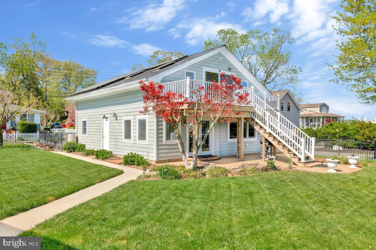 EDGEWATER BEACH - Residential