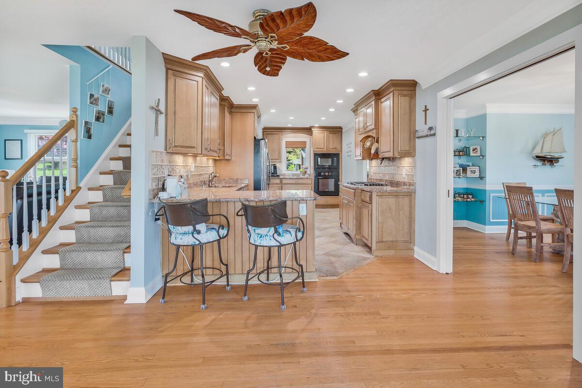 EDGEWATER BEACH - Residential