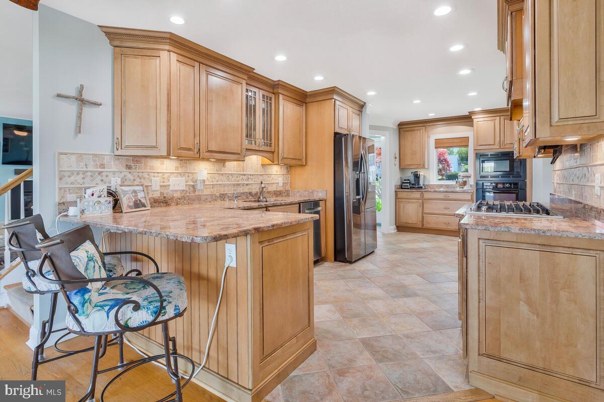 EDGEWATER BEACH - Residential