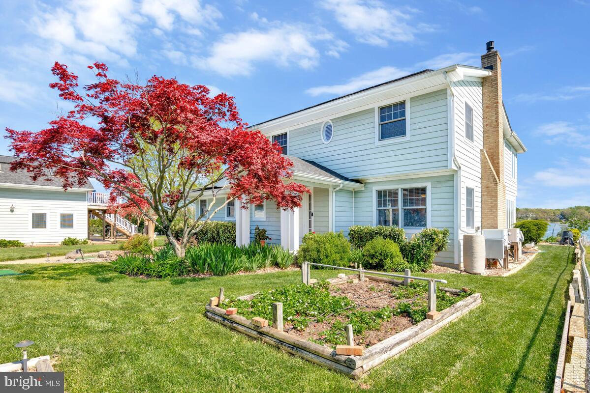 EDGEWATER BEACH - Residential