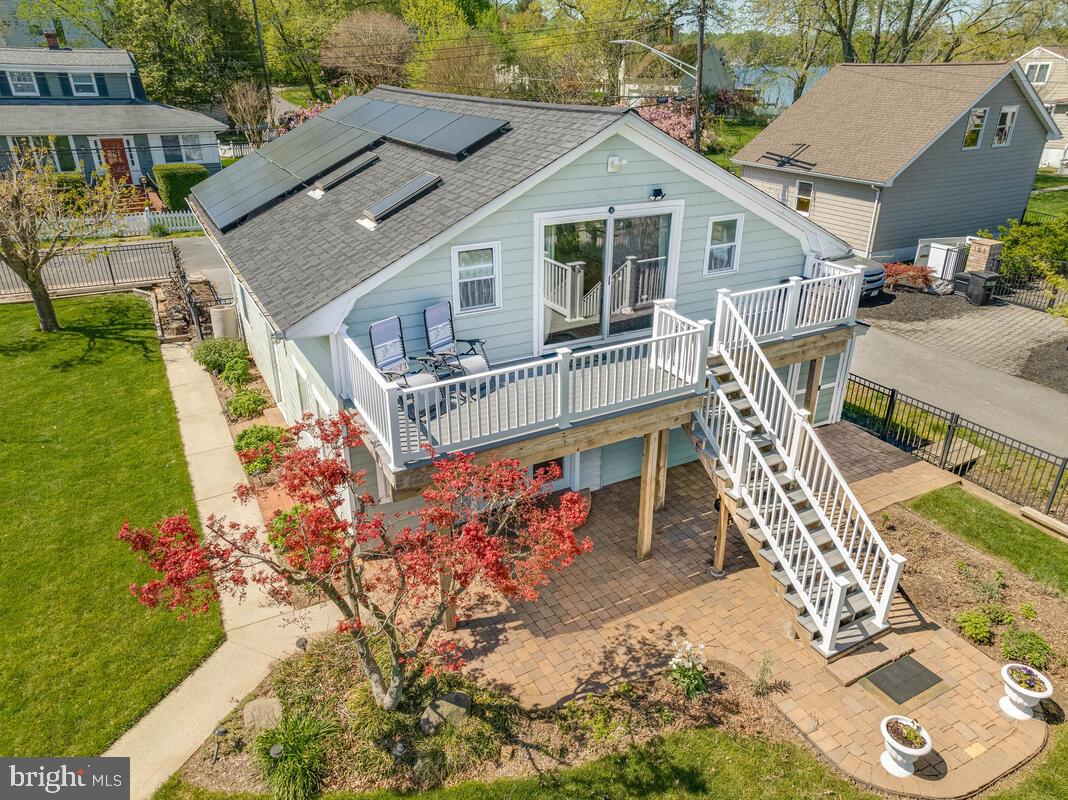 EDGEWATER BEACH - Residential