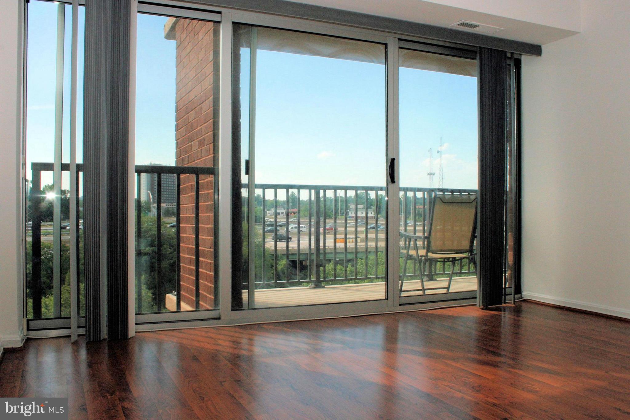 PENTAGON CITY - Residential