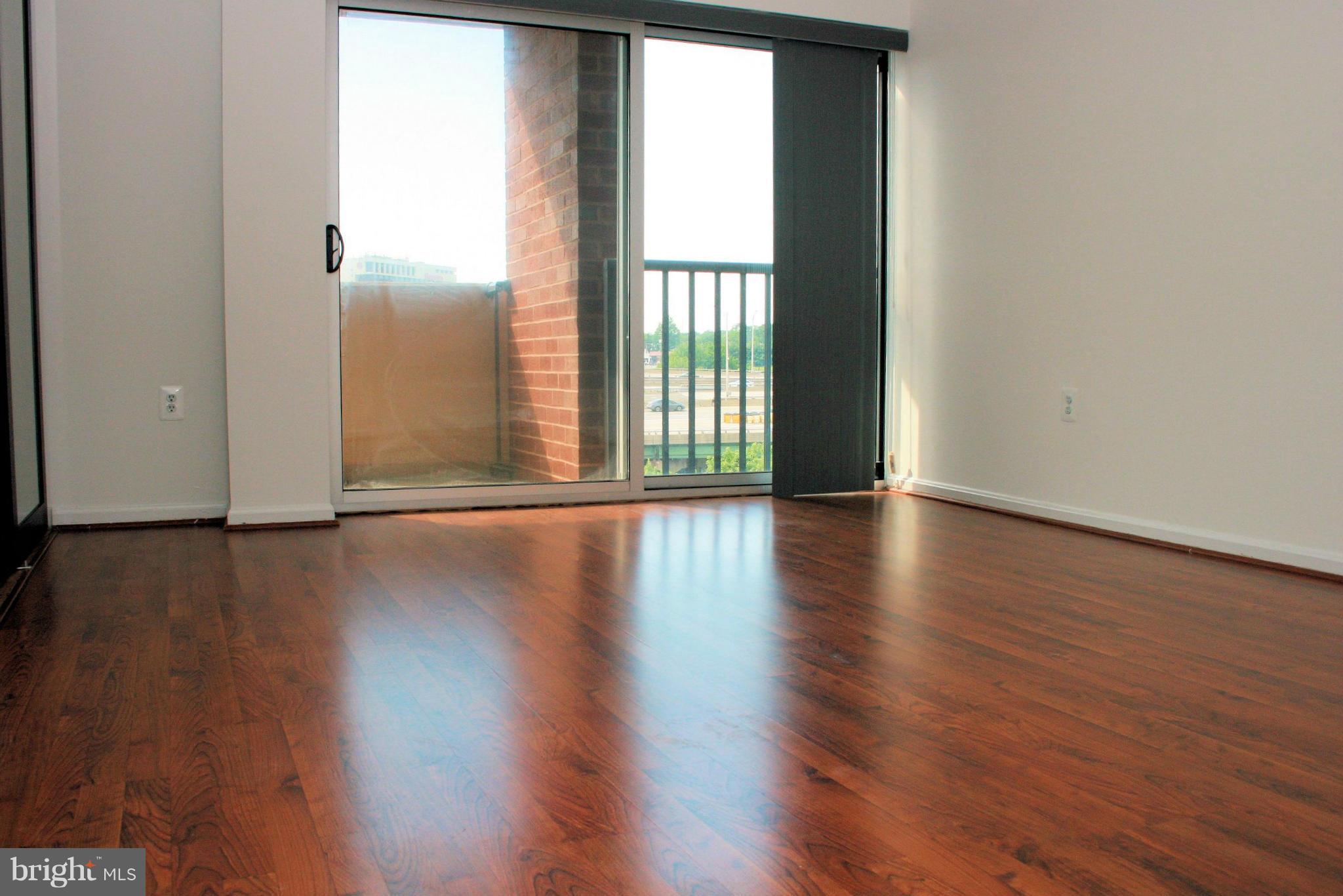 PENTAGON CITY - Residential